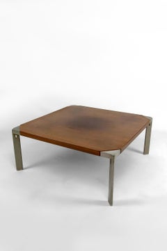 Walnut and aluminum coffee table, by Osvaldo Borsani for Tecno, Italy Circa 1970