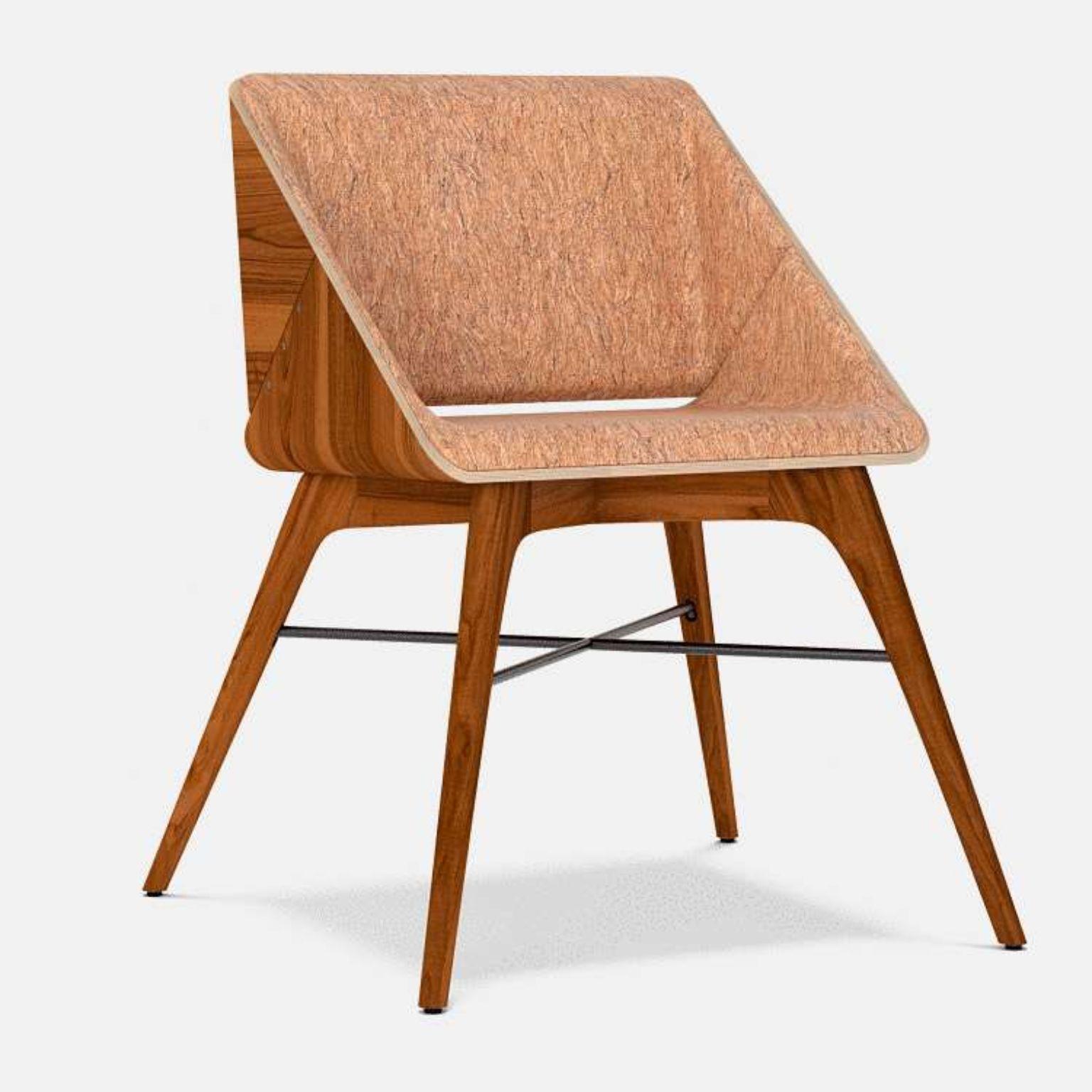 Zeitgenössischer Stuhl aus Nussbaum und Eschenholz von Alexandre Caldas (21. Jahrhundert und zeitgenössisch) im Angebot