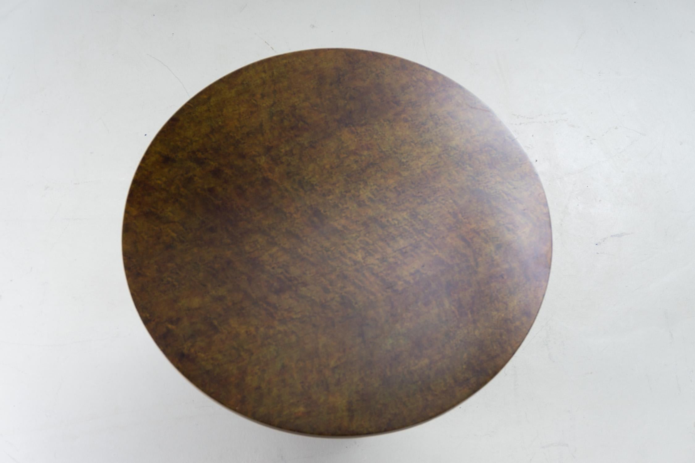 Walnut and Birdseye Maple, Round Side Table, Giacomo Cometti, 1928 In Excellent Condition In Berlin, DE