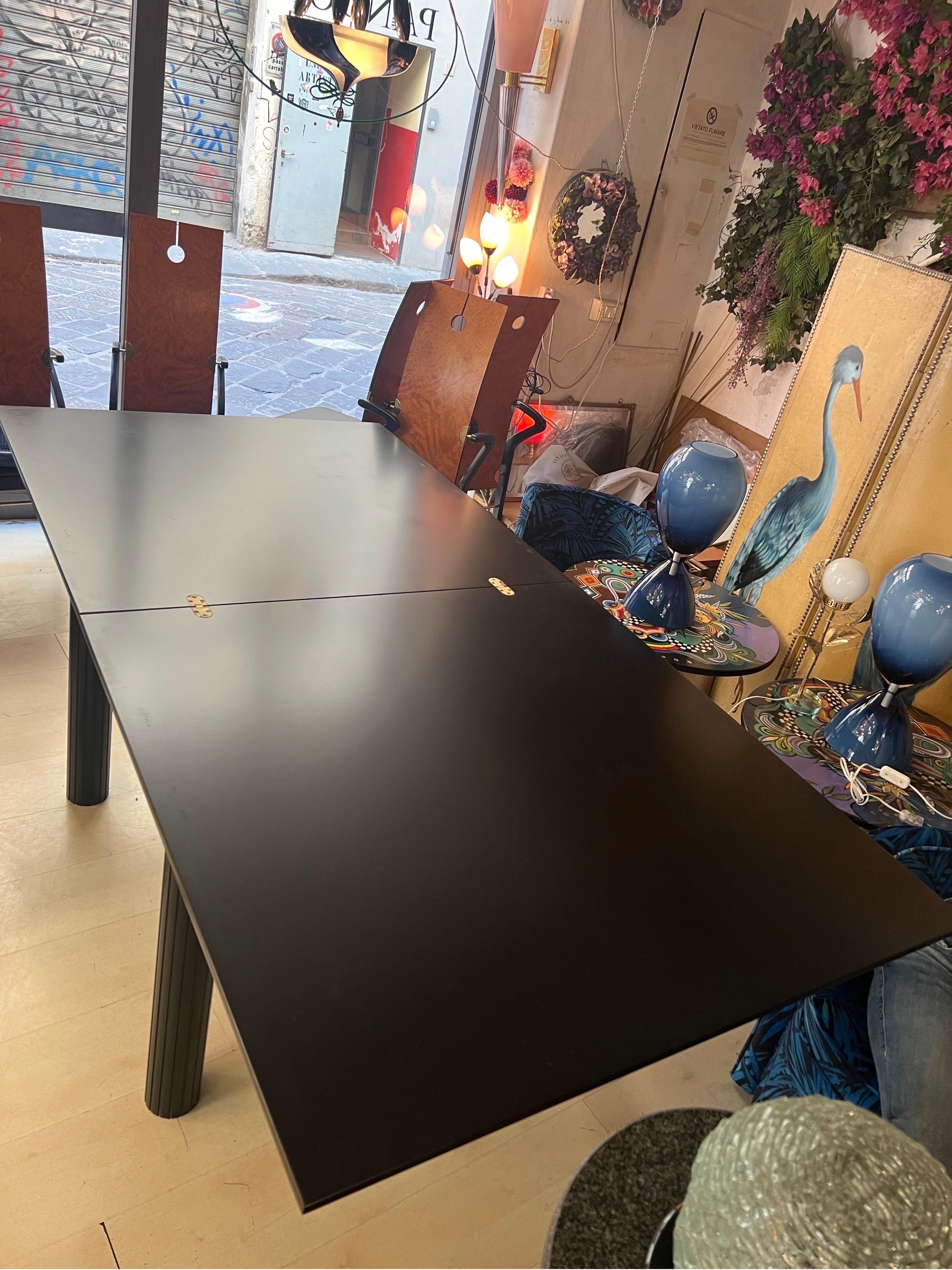 Late 20th Century Walnut and Black Laquered Extendable Dining Table with Folding Opening 1980 For Sale