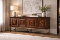Credenza in noce e ottone di Century Furniture, Made in USA