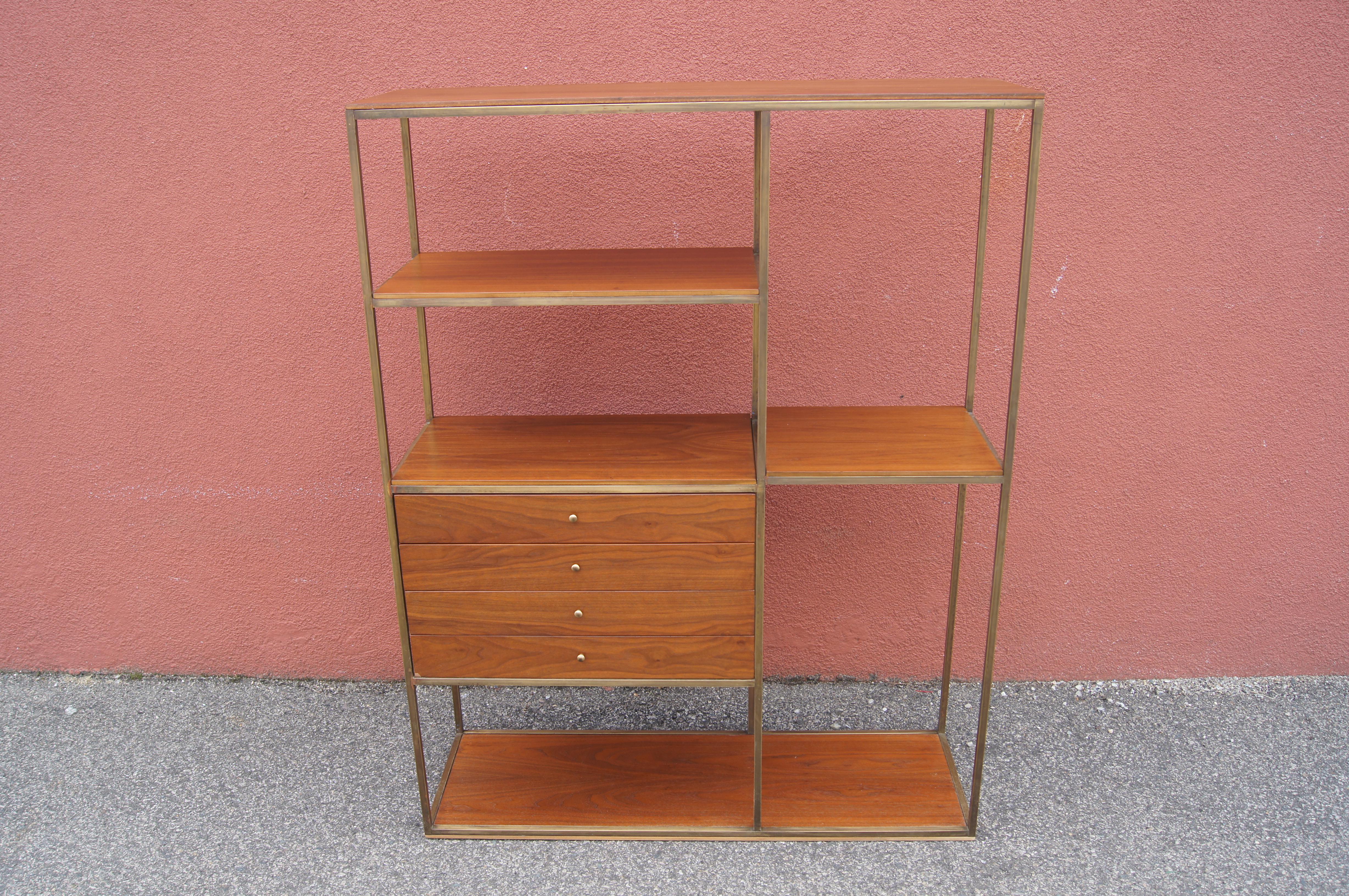 Walnut and Brass Étagère by Furnette in the Style of Paul McCobb In Good Condition In Dorchester, MA