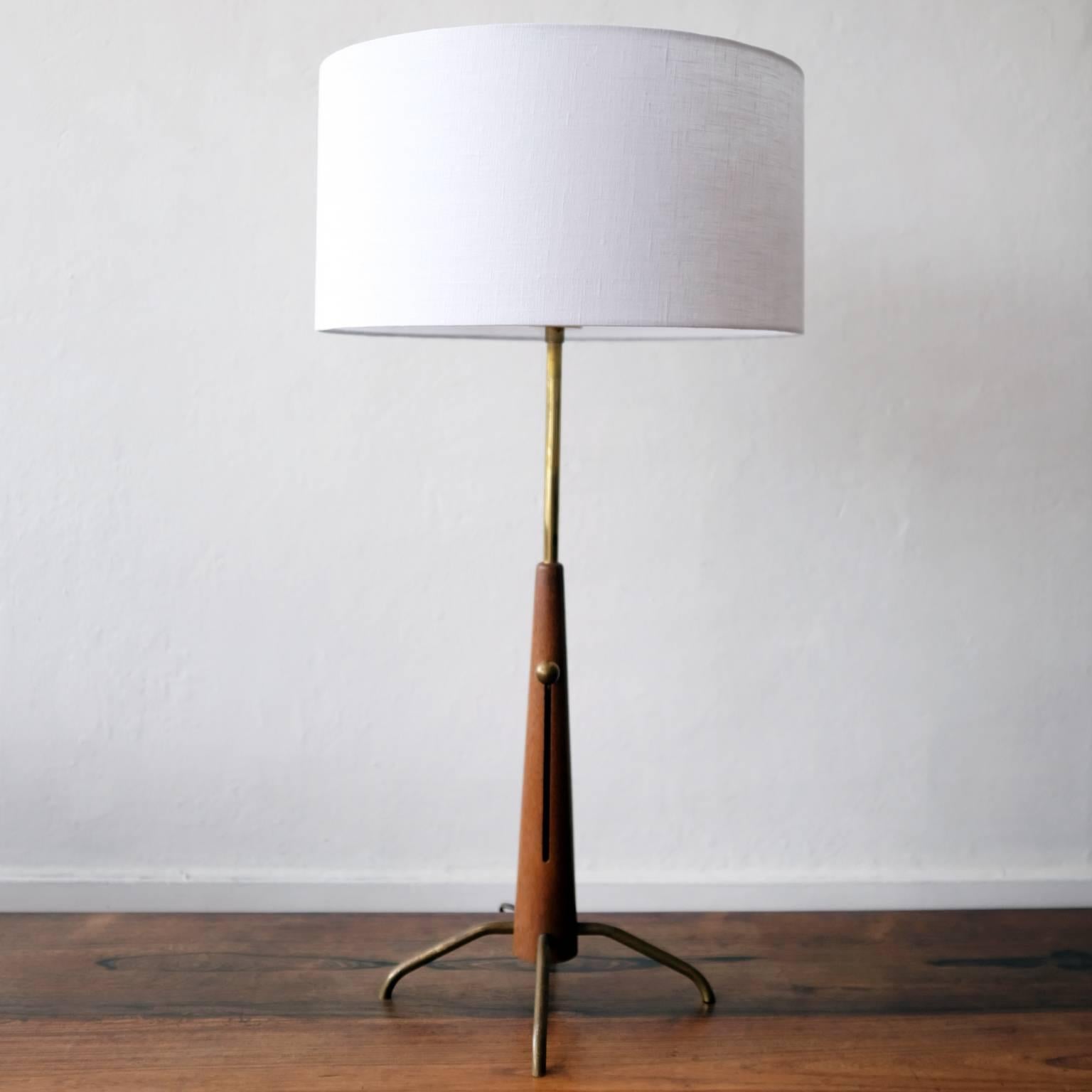 Walnut and Brass Gerald Thurston Adjustable Height Lamps In Good Condition For Sale In San Diego, CA