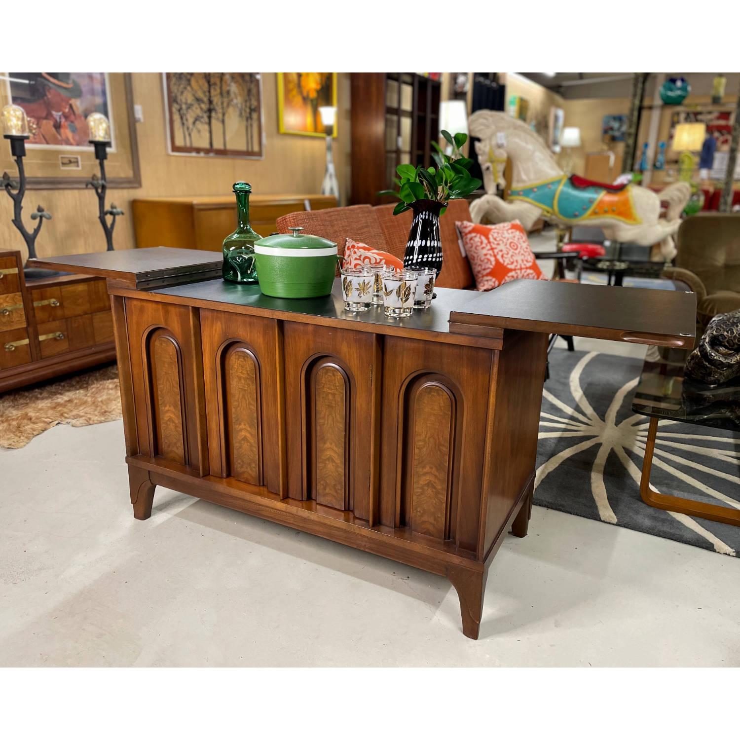 Mid-Century Modern Walnut and Burl Expanding Bar Server and Record Cabinet With Finished Back Side