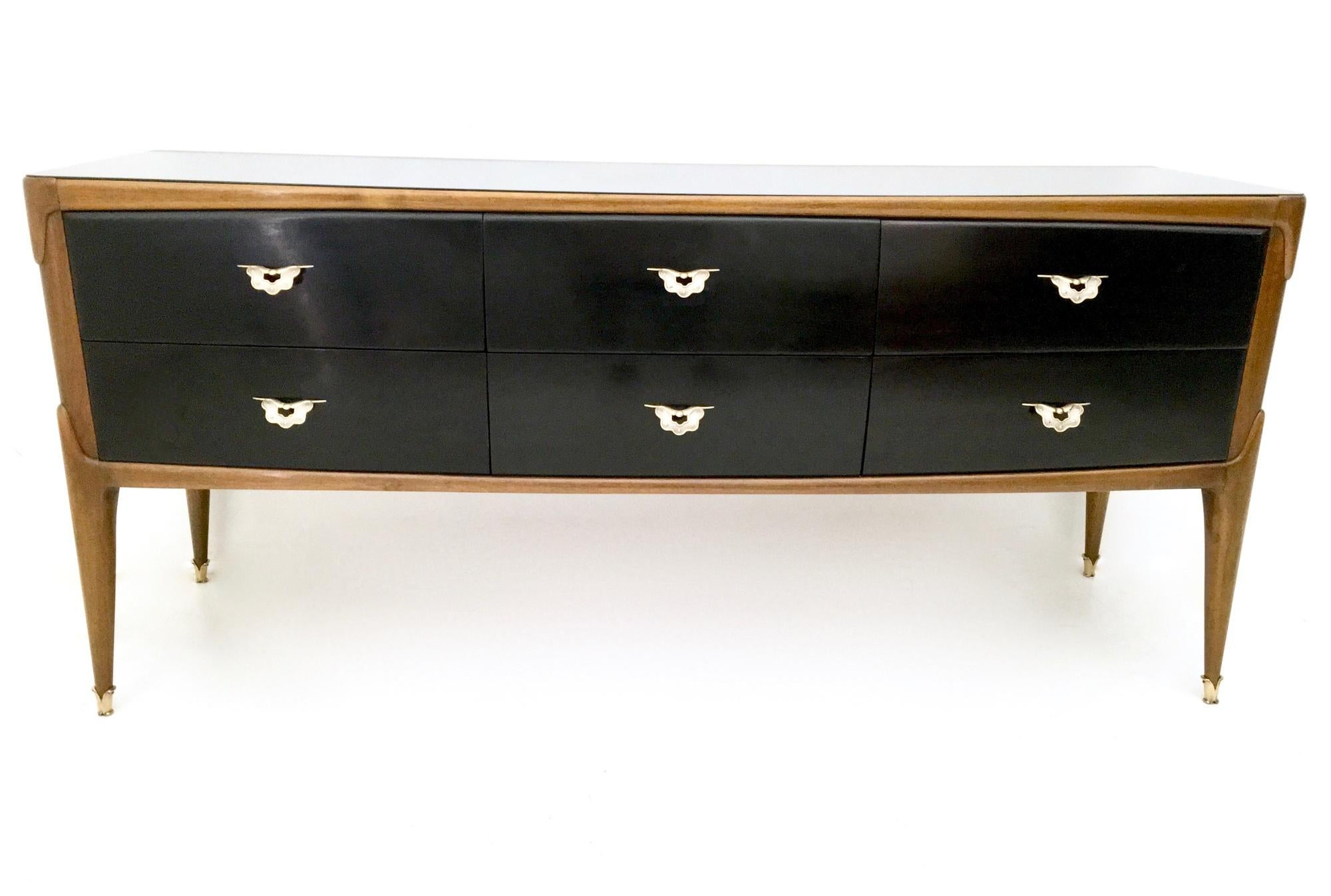 Mid-20th Century Walnut and Ebonized Wood Dresser with a Back-Painted Glass Top, Italy, 1950s
