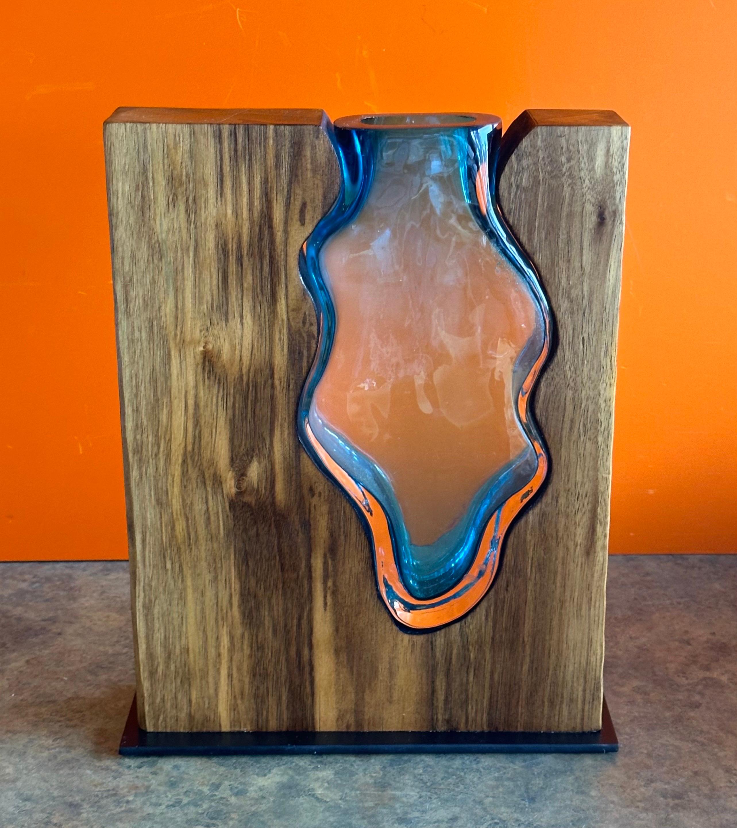 Walnut and Emerald Art Glass Vase by Scott Slagerman For Sale 5