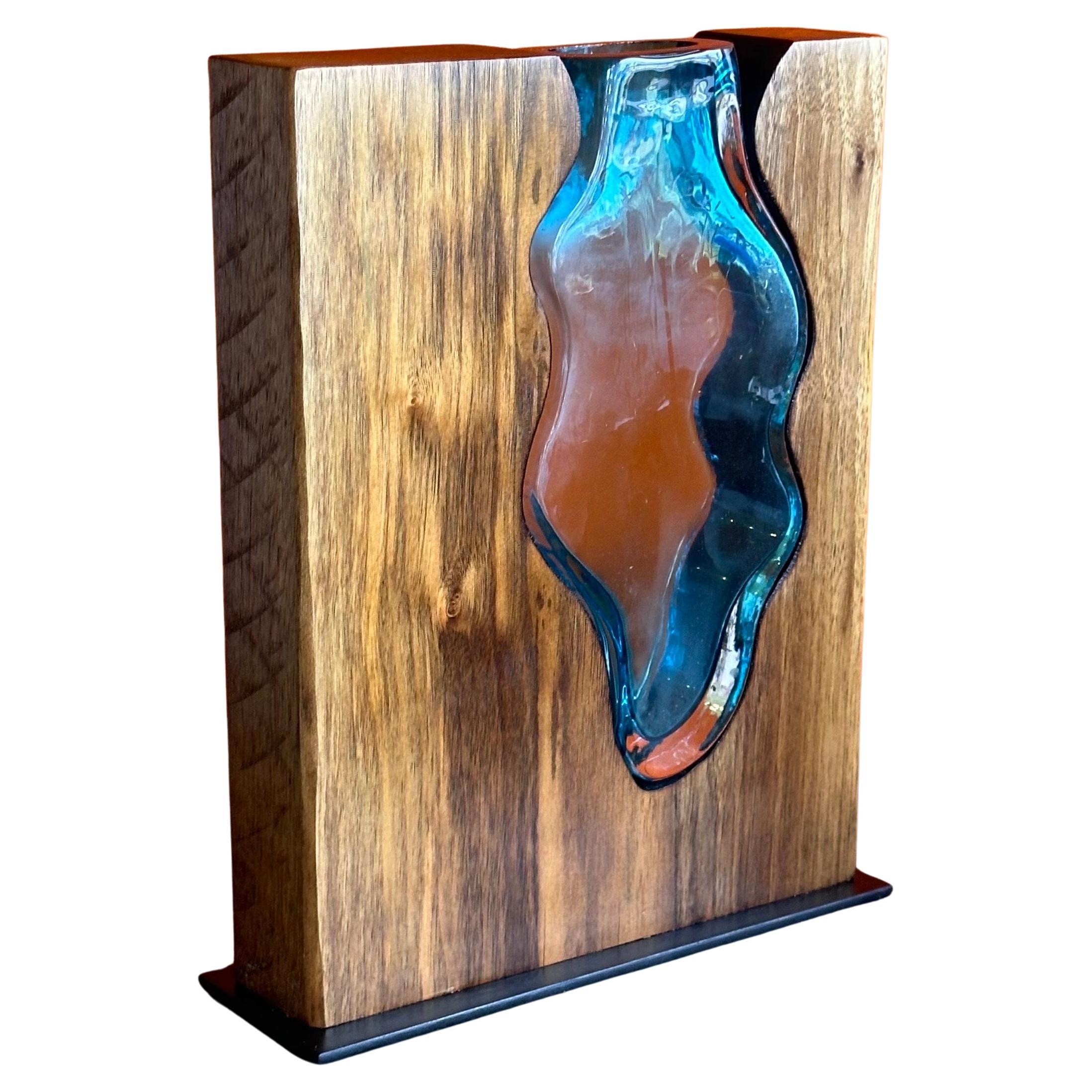 Vaso in noce e vetro artistico smeraldo di Scott Slagerman in vendita