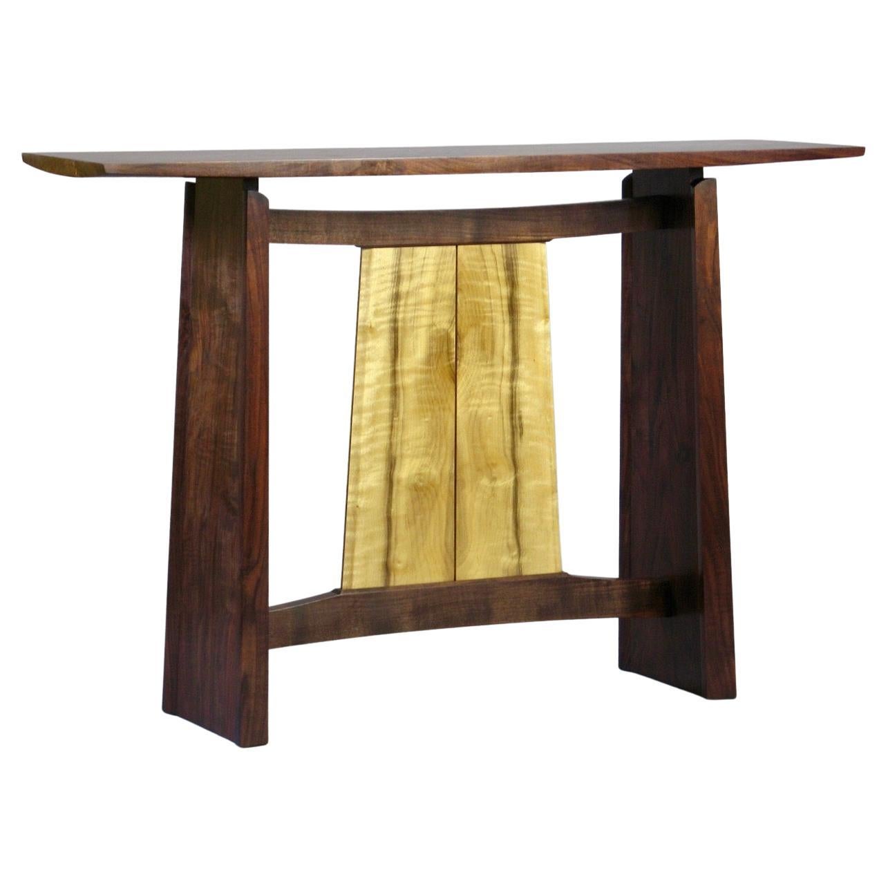 Table console en noyer et myrte par Thomas Throop/ Black Creek Designs - En stock en vente
