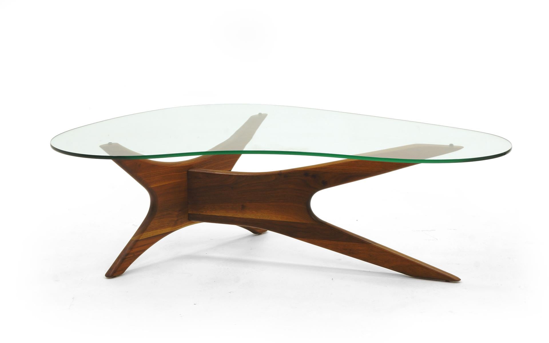 Original set of tables designed by Adrian Pearsall for craft associates. Tripod / three legged sculptural bases. Original glass with no chips and only minor scratches. Original finish. Great examples of this design.

Measures: Side tables
27 in.