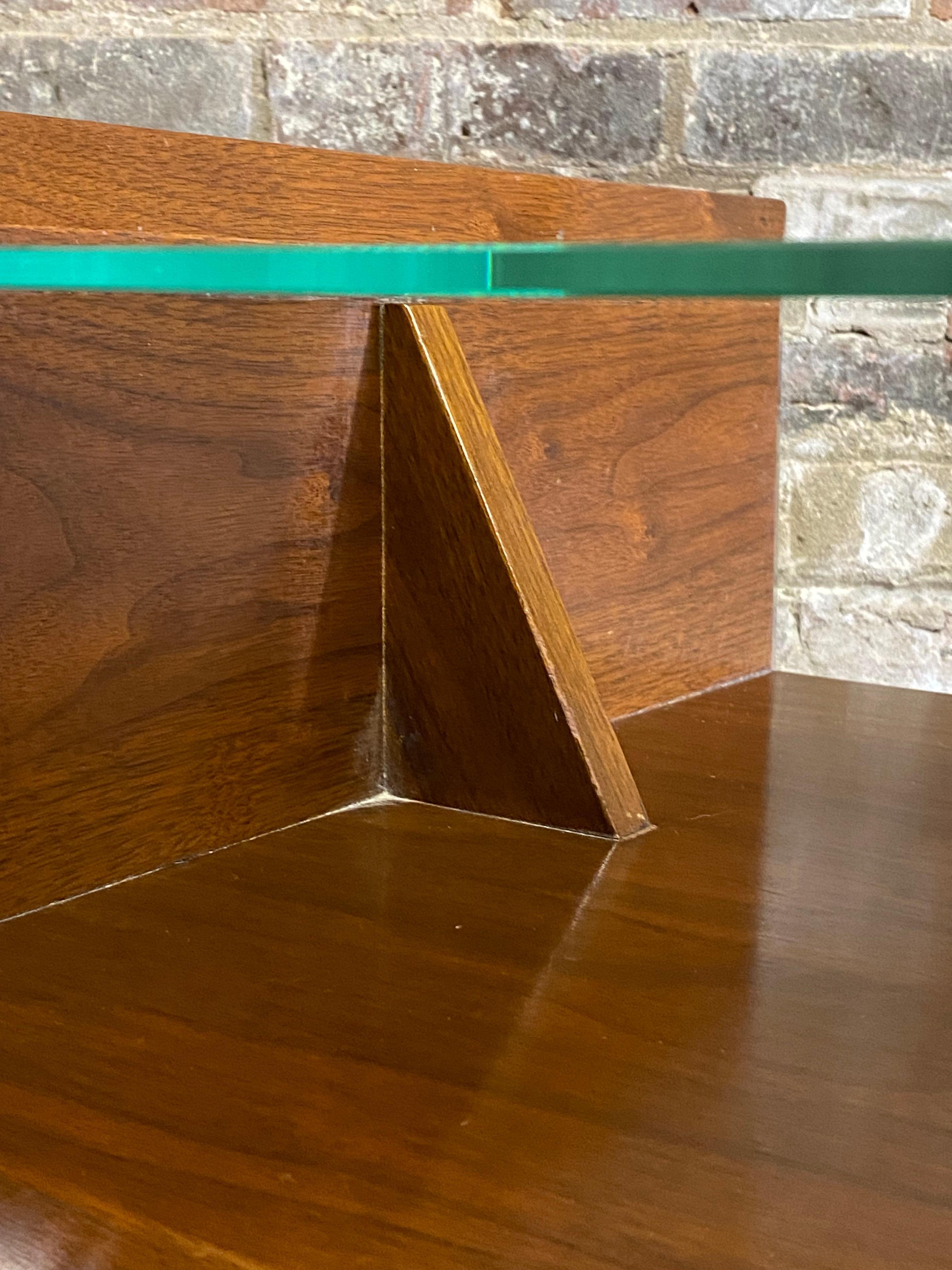 Walnut and Glass Mid-Century Modern End Table 3