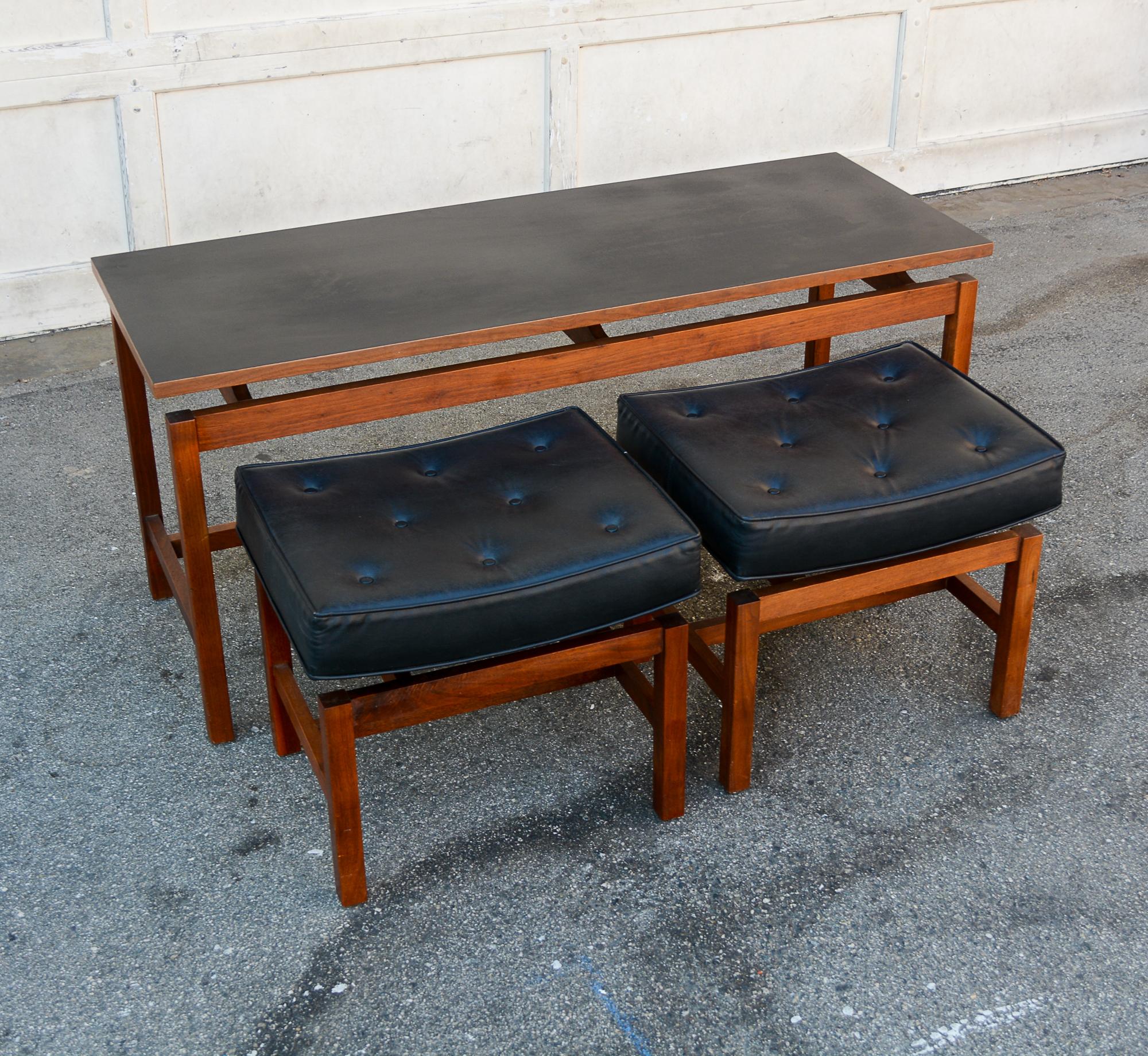 Walnut and Laminate Table with a Pair of Stools by Richbilt Mfg. In Good Condition For Sale In San Mateo, CA