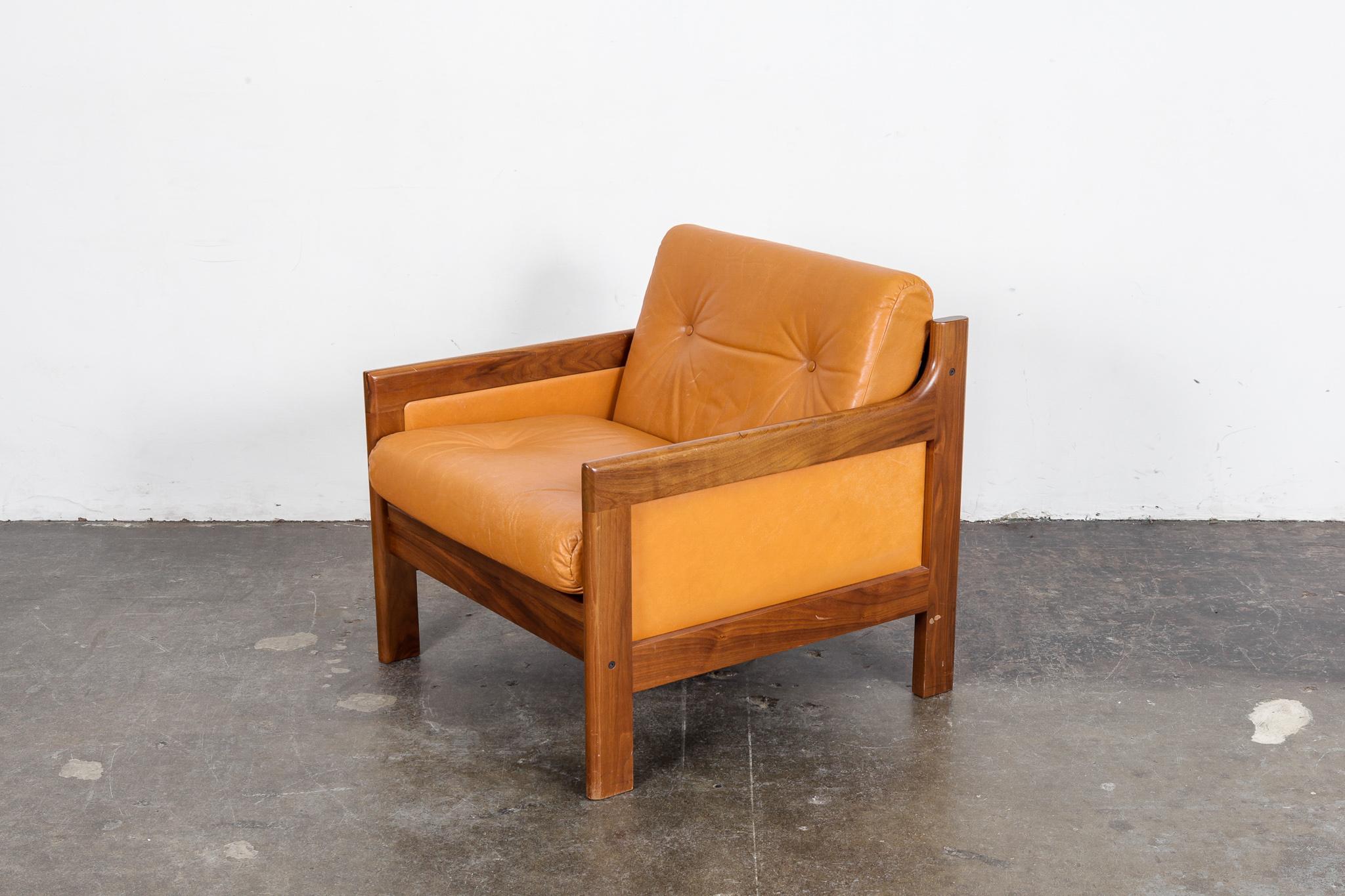 Walnut and Leather Lounge Chair by Karl Erik Ekselius for OPE, Sweden, 1960s In Good Condition In North Hollywood, CA