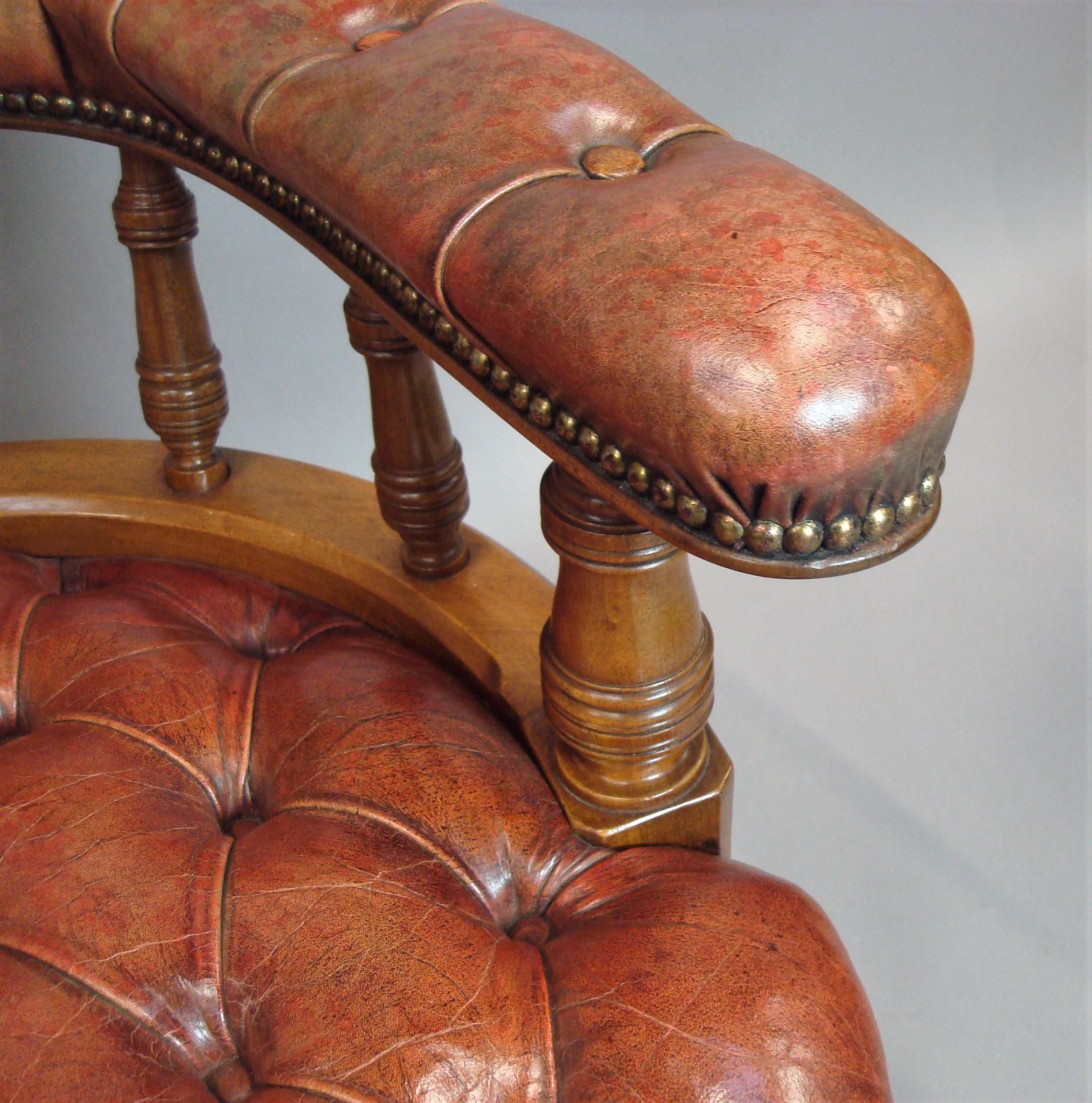 Walnut and Leather Revolving Desk Chair, 19th Century 5
