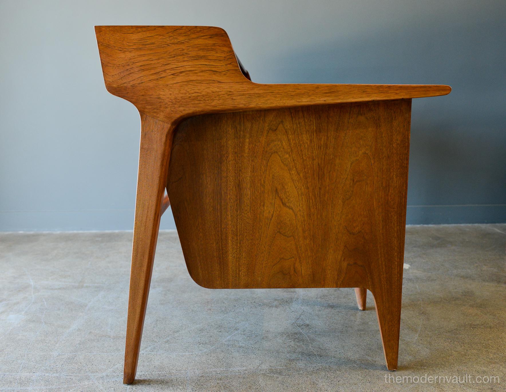 Walnut and Leather Top Desk by John Van Koert for Drexel, circa 1960 1