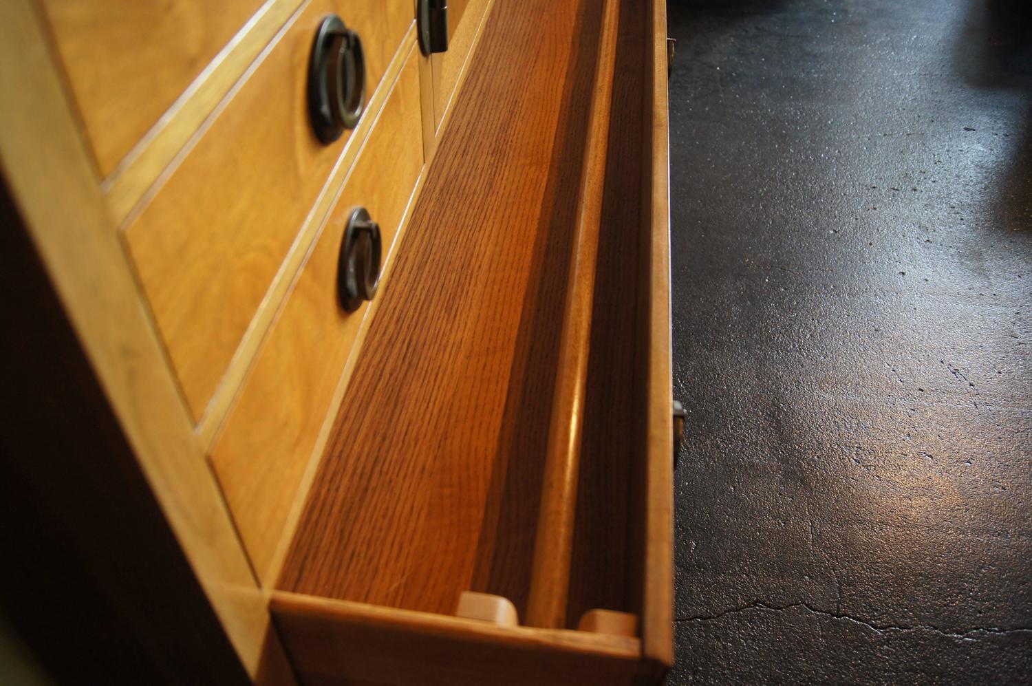 Walnut and Mahogany Sideboard, Model 4579, by Edward Wormley for Dunbar For Sale 4