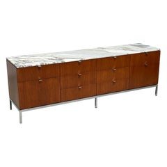 Anrichte aus Nussbaum und Marmor von Florence Knoll für Knoll
