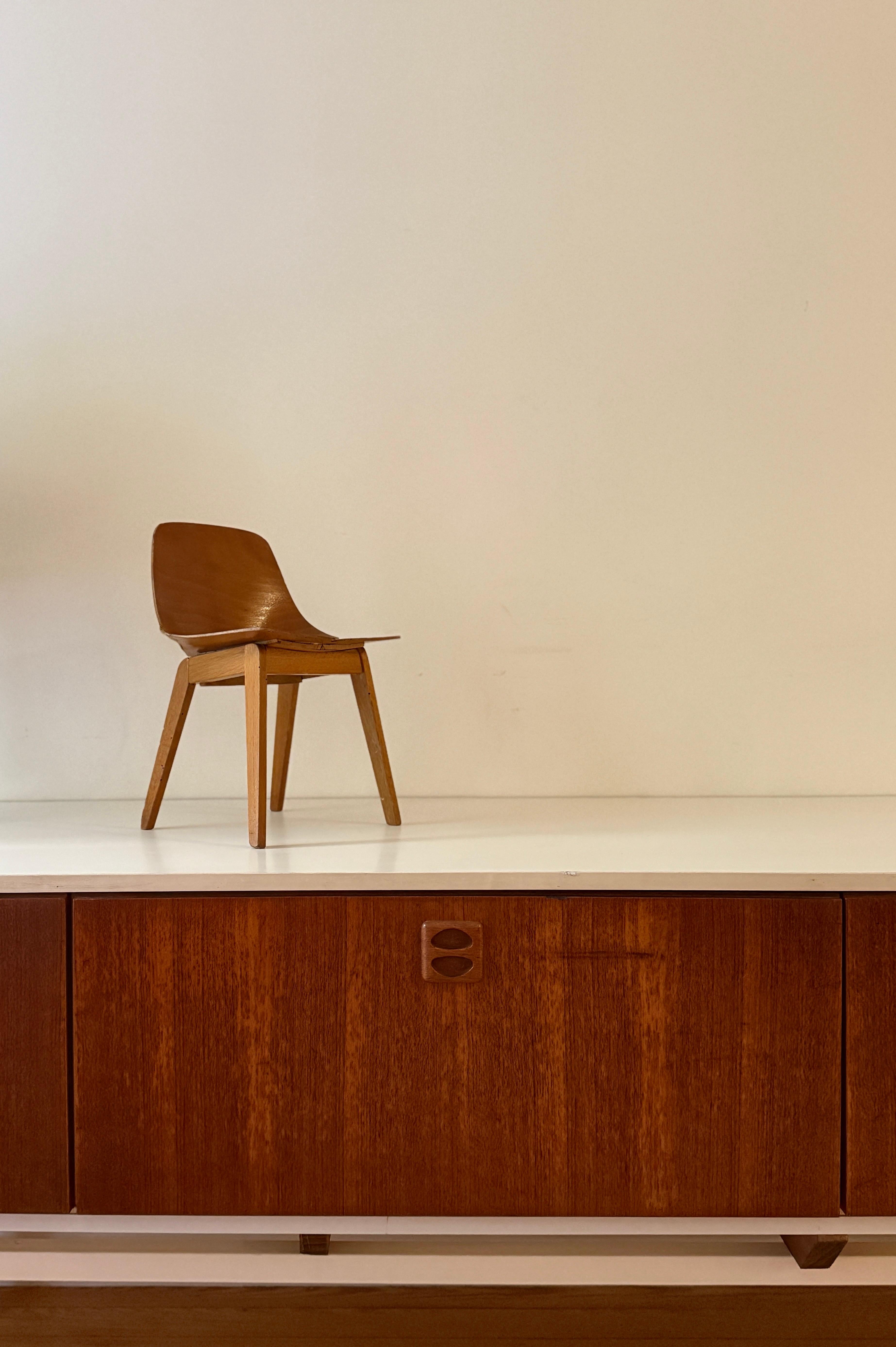 Walnut and Metal Sideboard In condizioni discrete in vendita a MADRID, ES