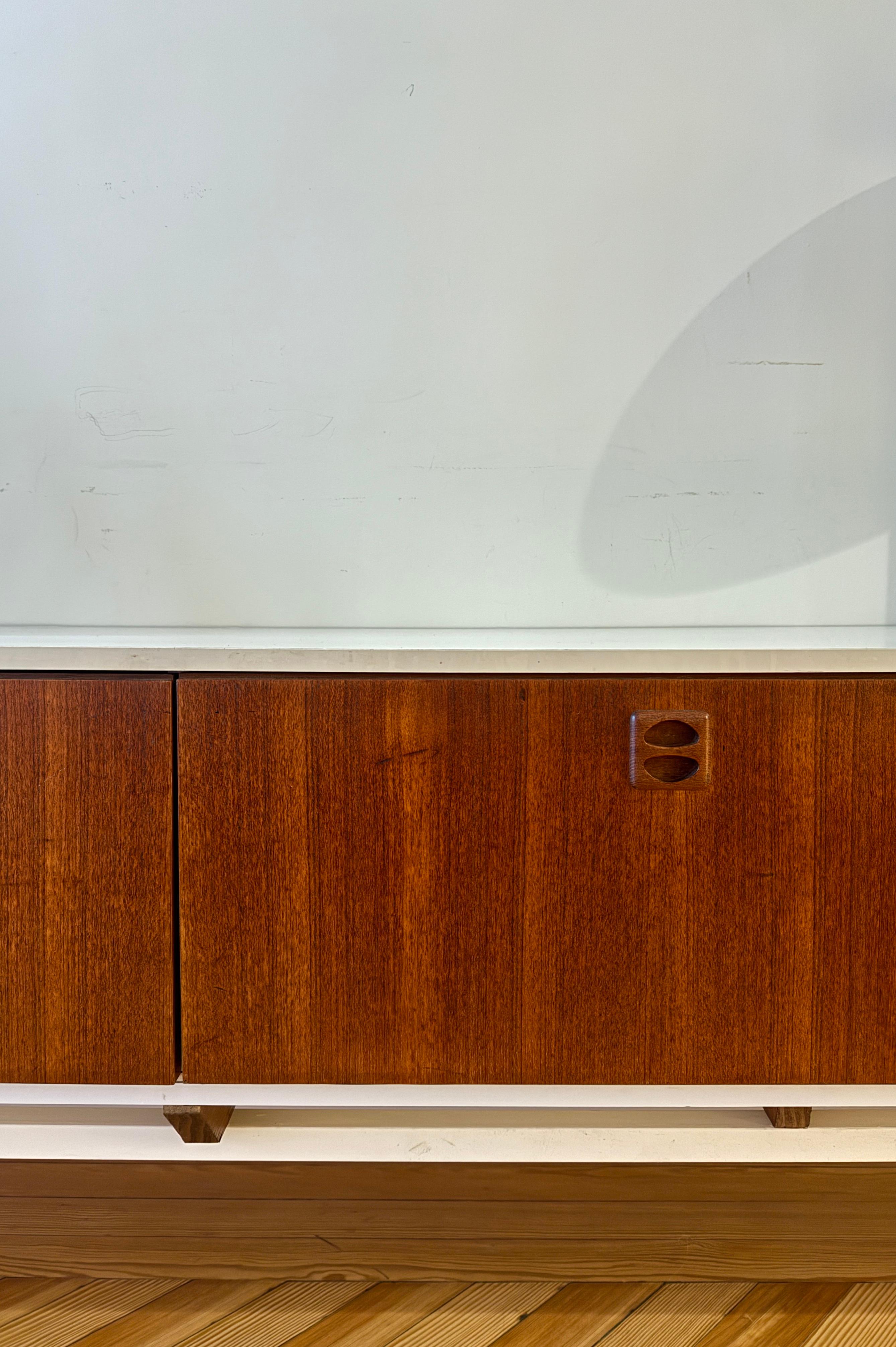 Metà XX secolo Walnut and Metal Sideboard in vendita