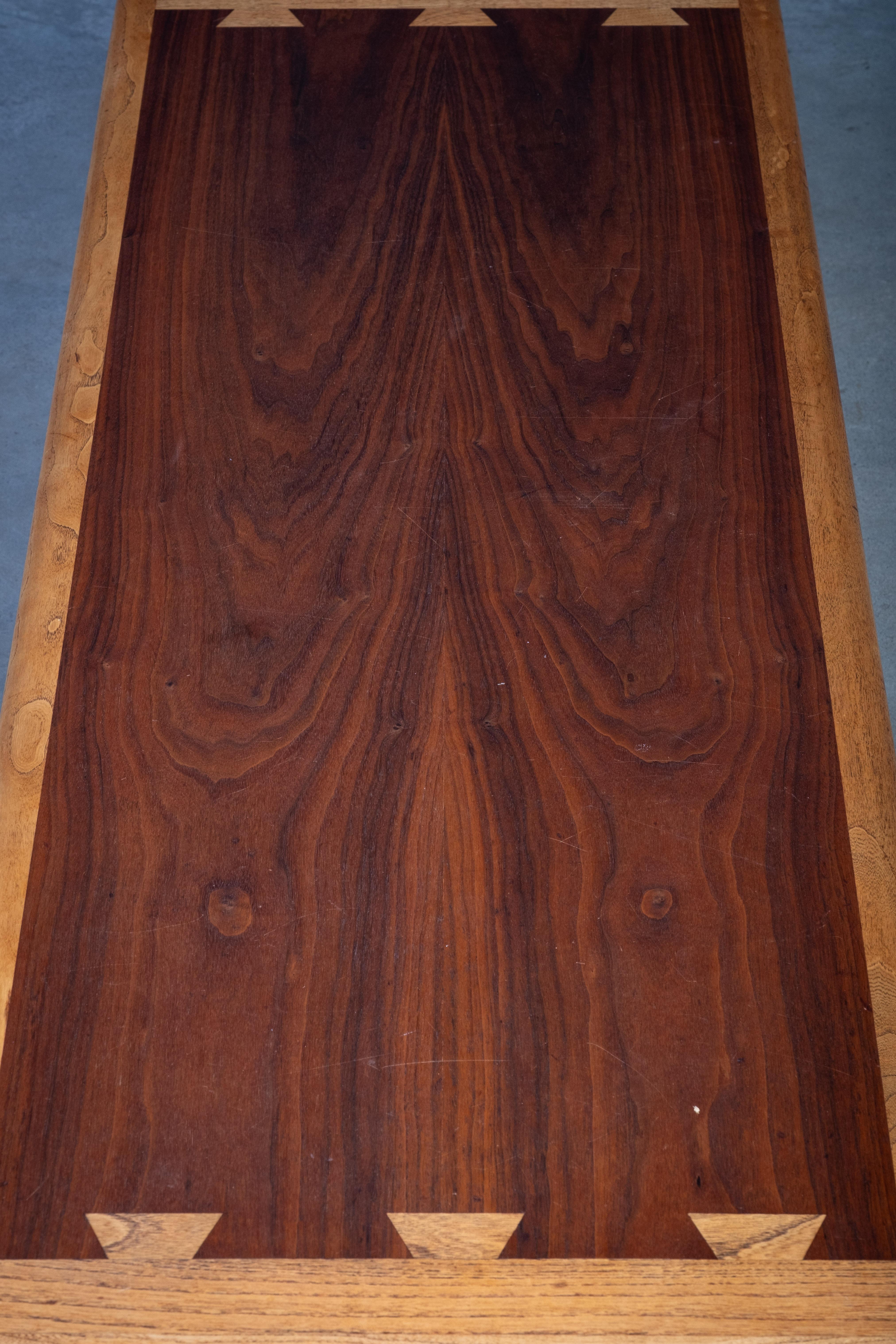 Mid-20th Century Walnut and Oak Coffee Table by Andre Bus for Lane Acclaim, 1960s For Sale