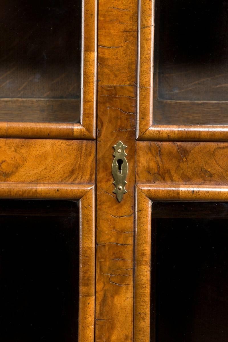 Walnut and Oyster Veneered Breakfront Four-Door Bookcase, England, 1920 In Good Condition In Lymington, Hampshire