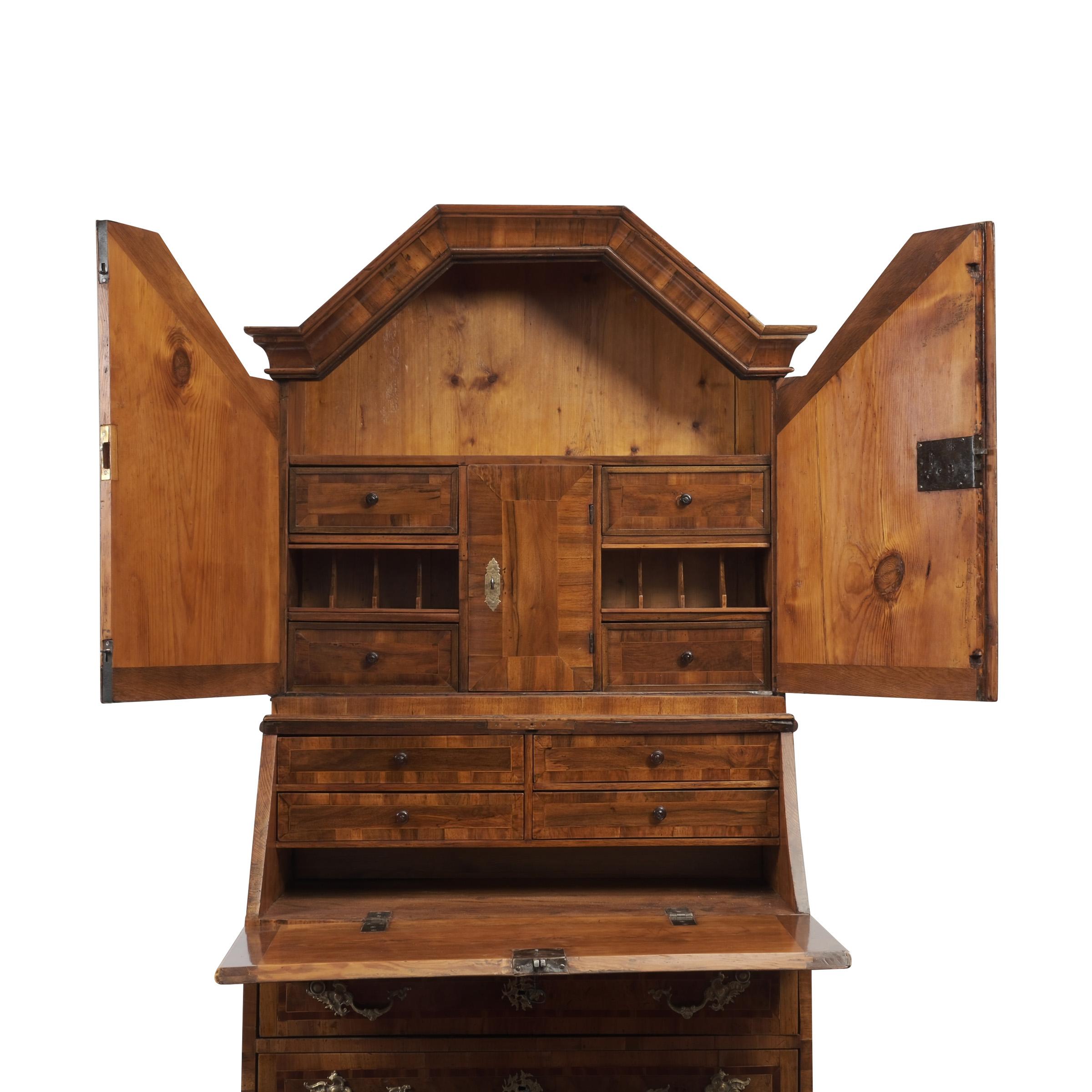 Mid-18th Century Walnut and plum Baroque Secretary à deux corps around 1760 For Sale