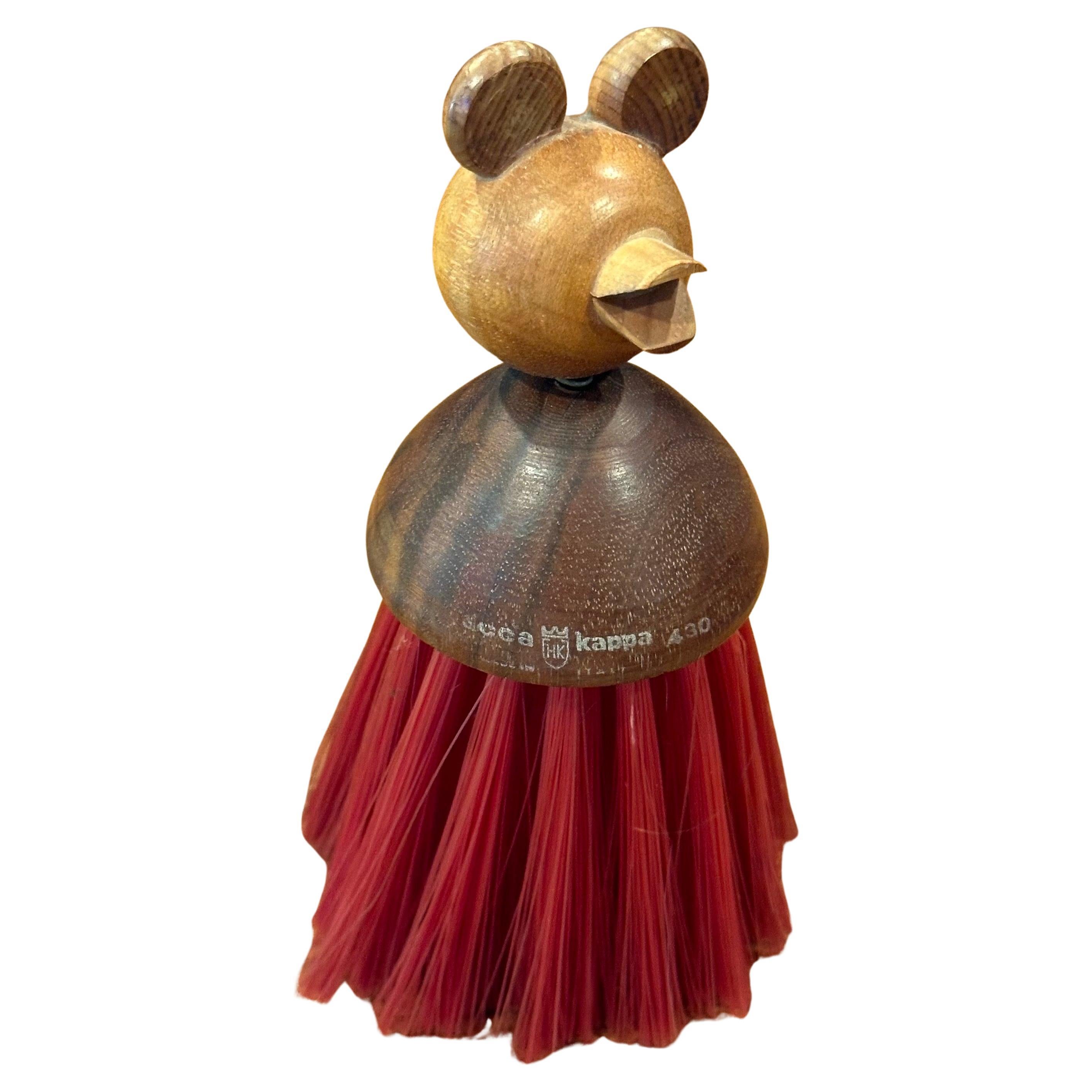 Walnut and Teak Bear Clothes Brush by Acca Kappa of Italy For Sale 3