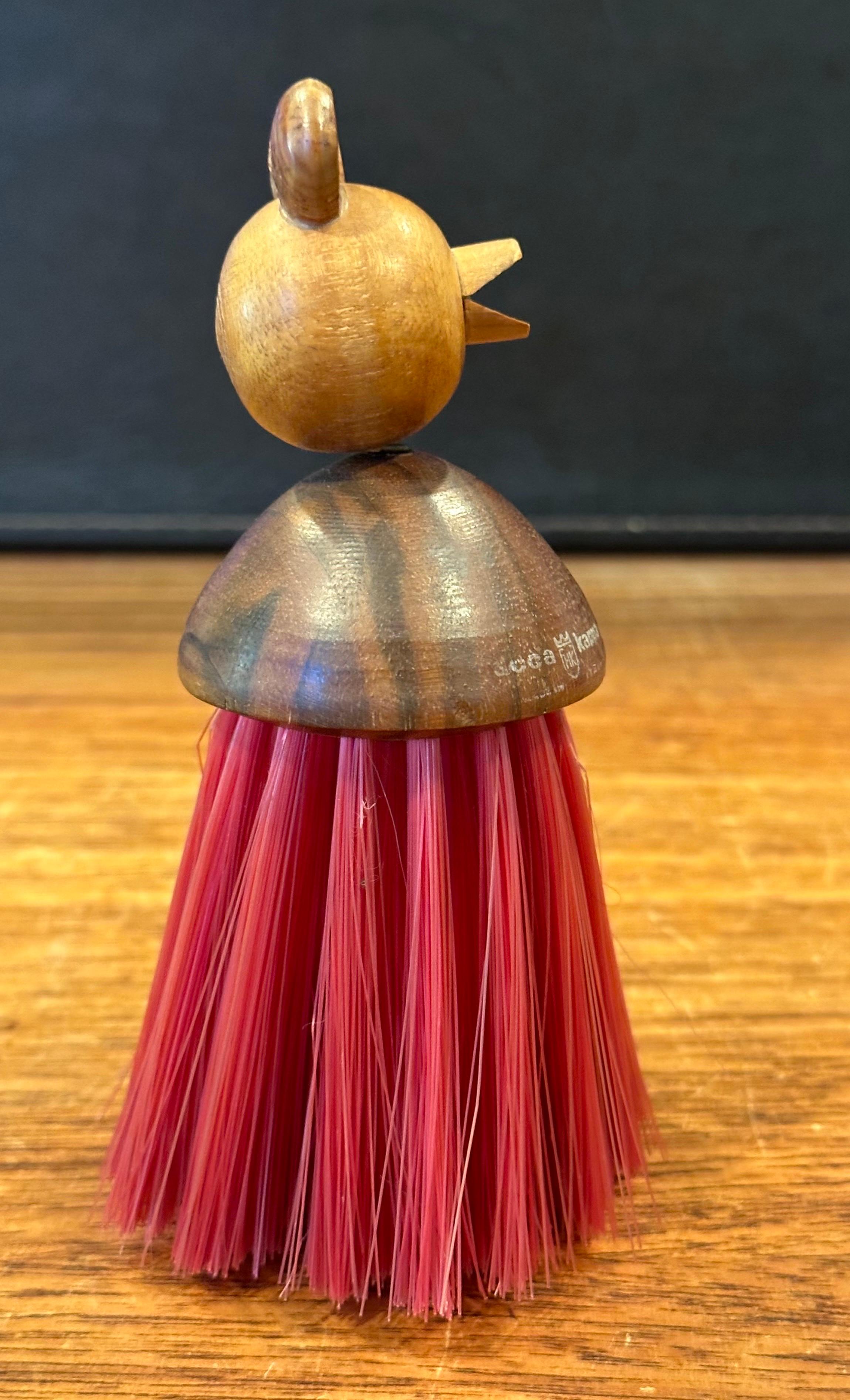 Mid-Century Modern Walnut and Teak Bear Clothes Brush by Acca Kappa of Italy For Sale
