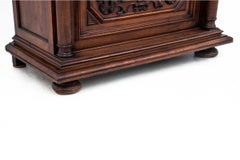 Walnut antique mirrored display case, France, around 1880.