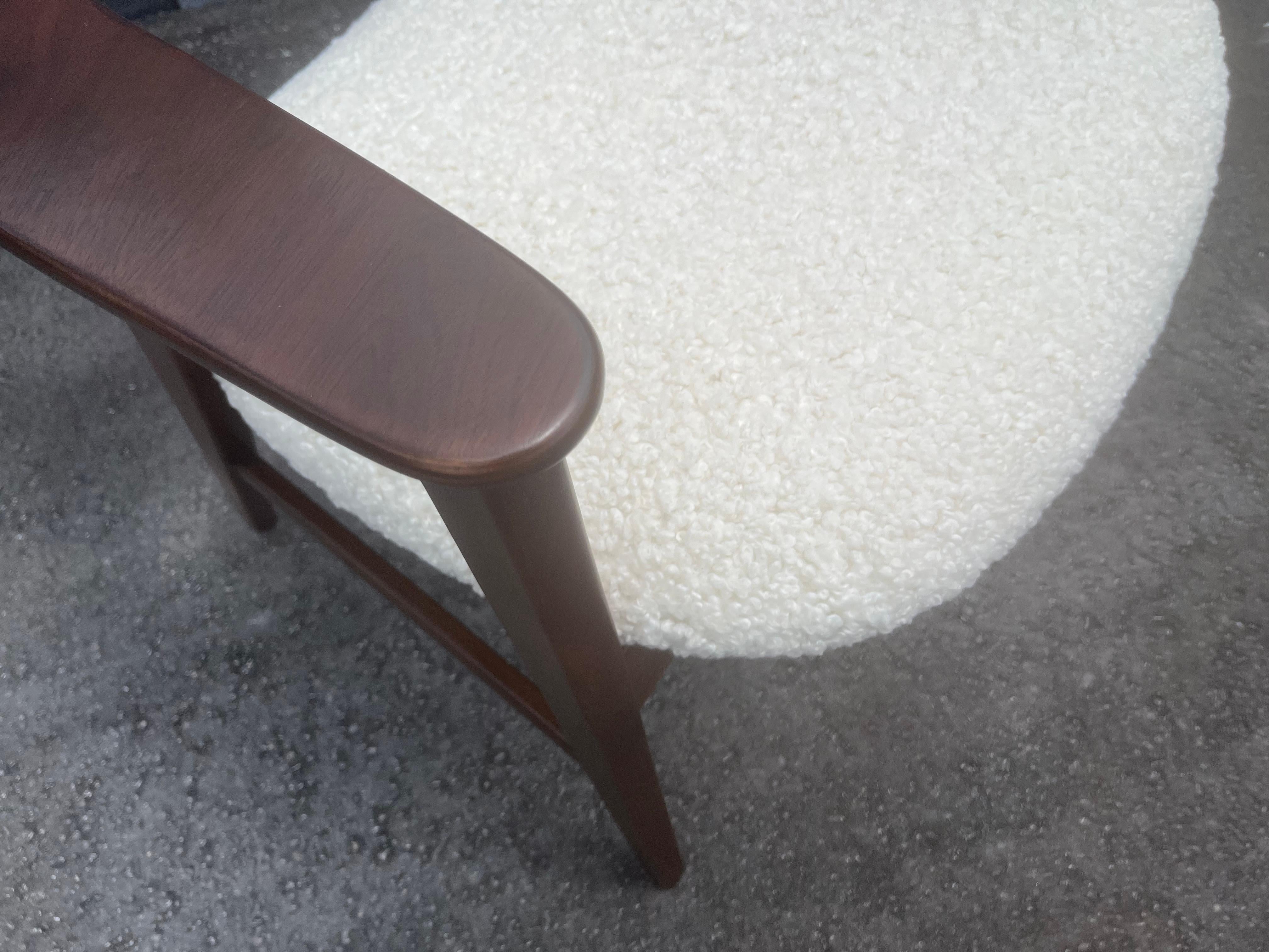Walnut Arm Chair in the style of Ejner Larsen & Aksel Bender Madsen, USA 1950s For Sale 7