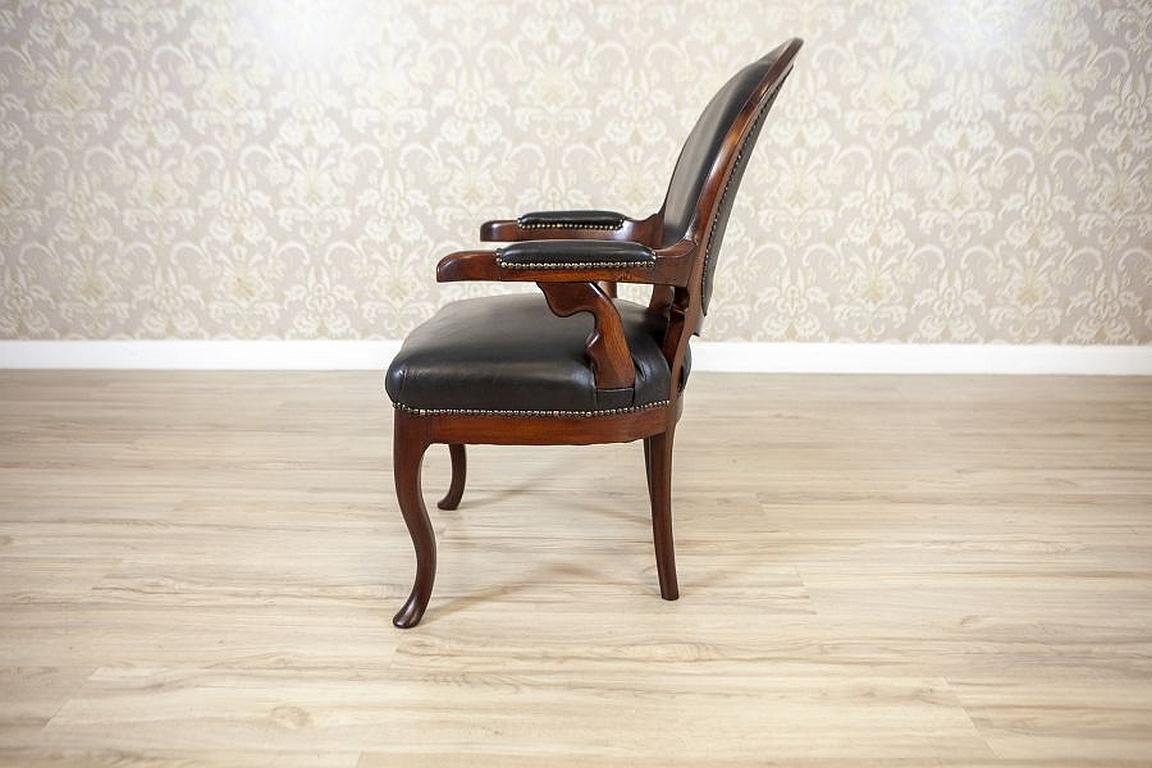 Walnut Armchair From the Late 19th Century in Black Leather For Sale 1