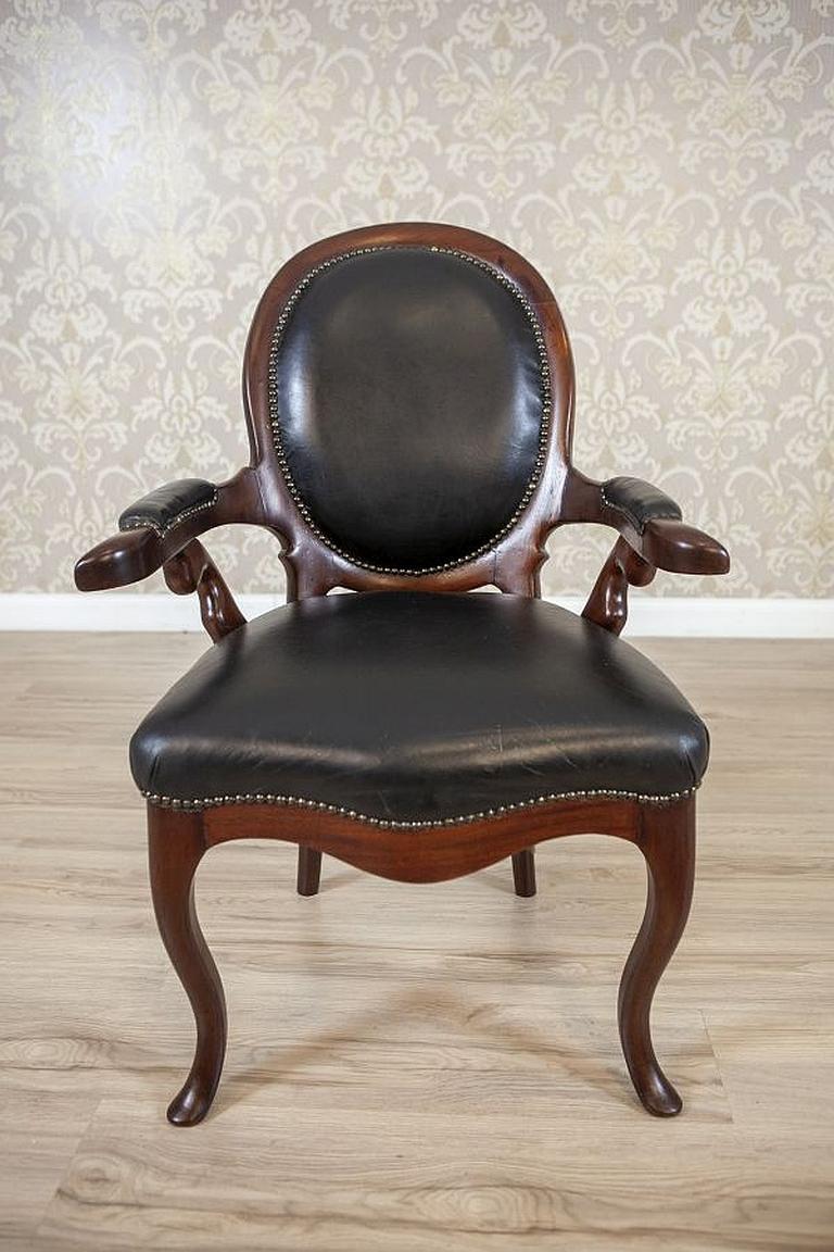 Walnut Armchair From the Late 19th Century in Black Leather For Sale 2