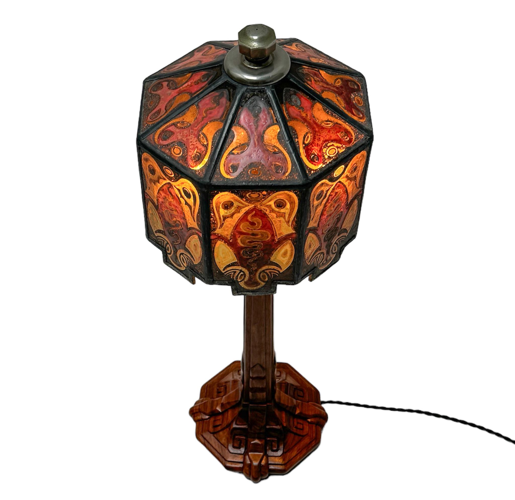 Early 20th Century Walnut Art Deco Amsterdamse School Table Lamp by Napoleon le Grand, 1920s For Sale