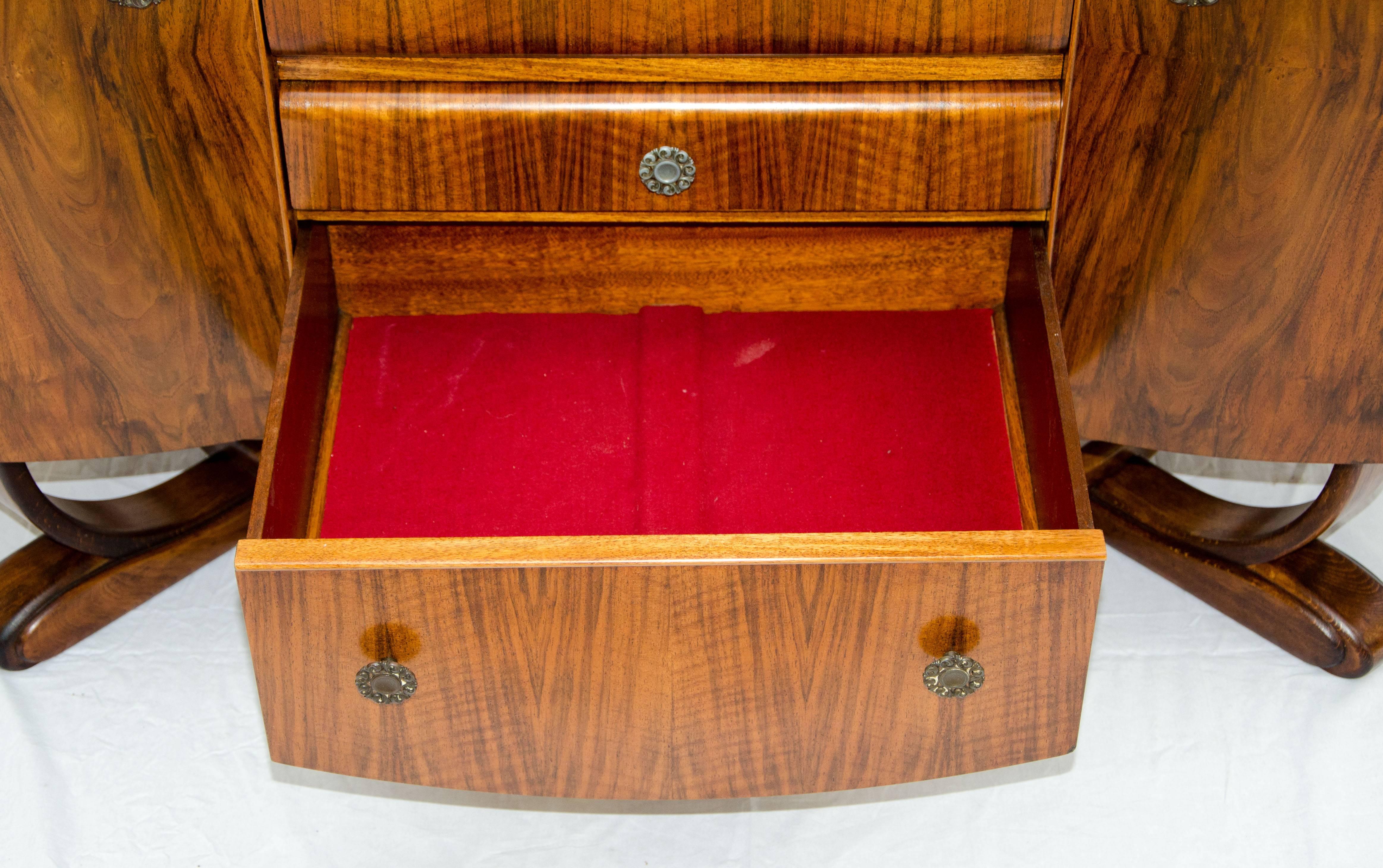 Walnut Art Deco Cocktail Cabinet Bar 9