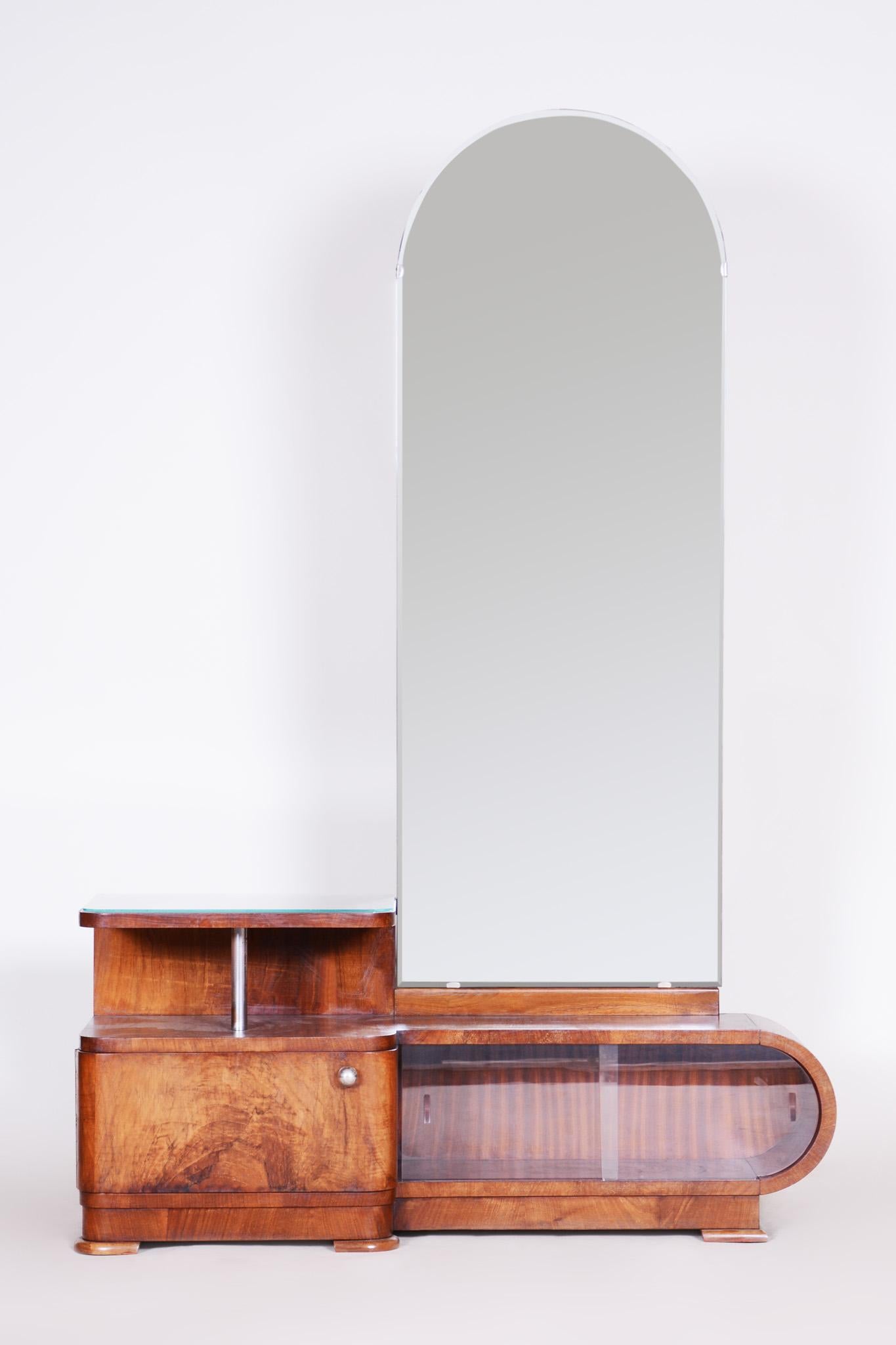 Art Deco mirror
Period: 1920s
Material: Walnut
Completely restored and the surface was made by shellac polish.

We guarantee safe a the cheapest air transport from Europe to the whole world within 7 days.
The price is the same as for ship