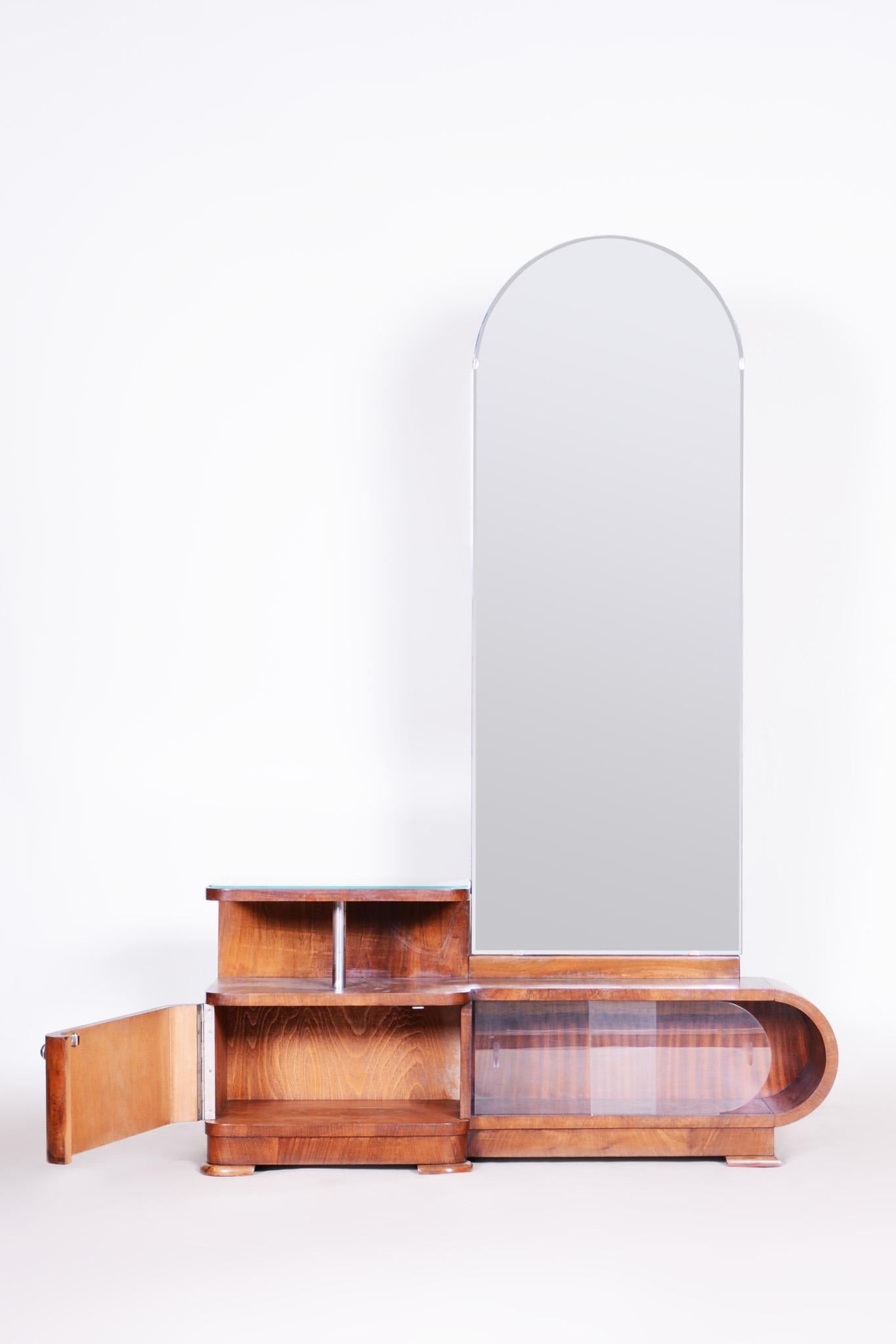 Espejo Vestidor Art Deco de Nogal de Checoslovaquia, Periodo, Años 20 mediados del siglo XX en venta
