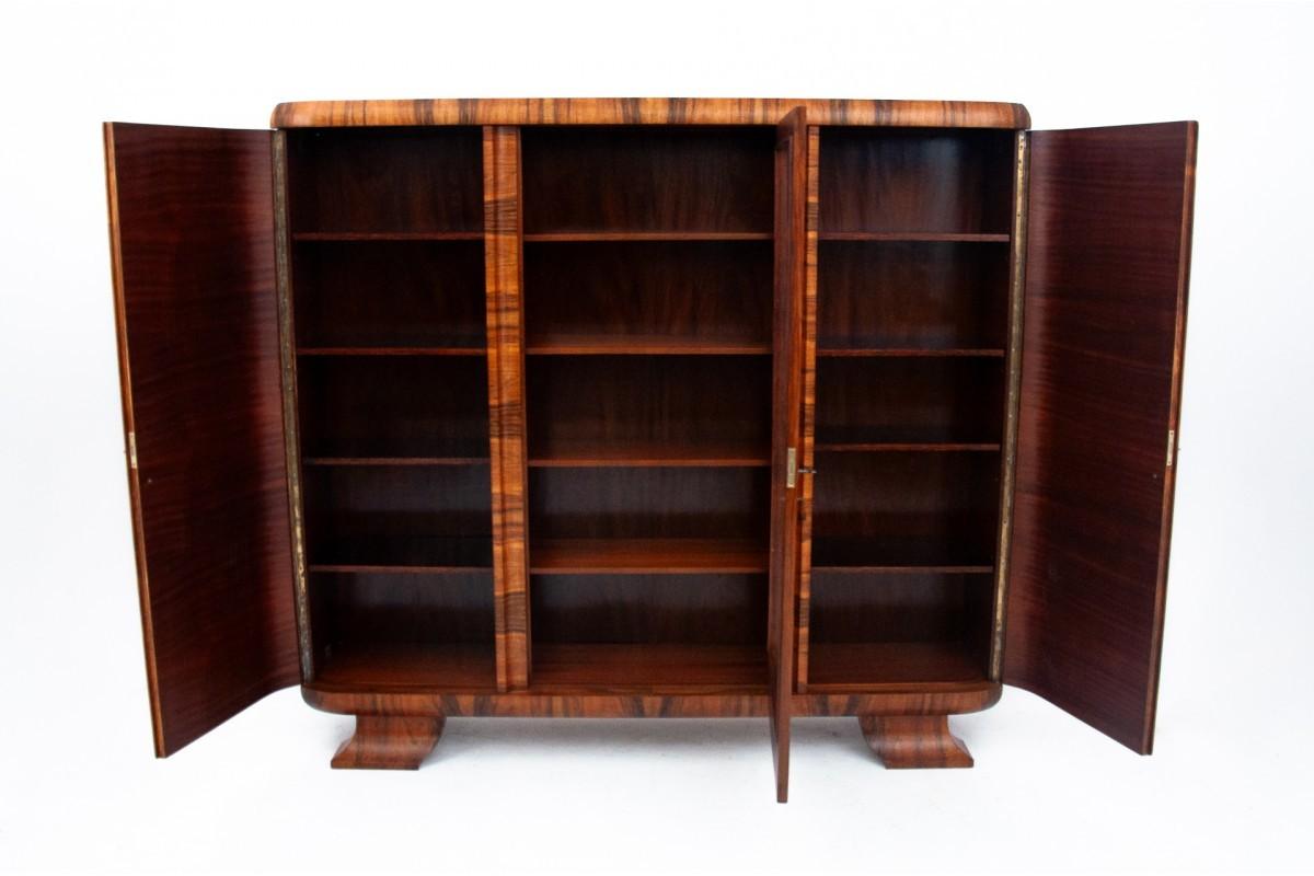 Polonais Bibliothèque Art déco en noyer, Pologne, années 1930. en vente