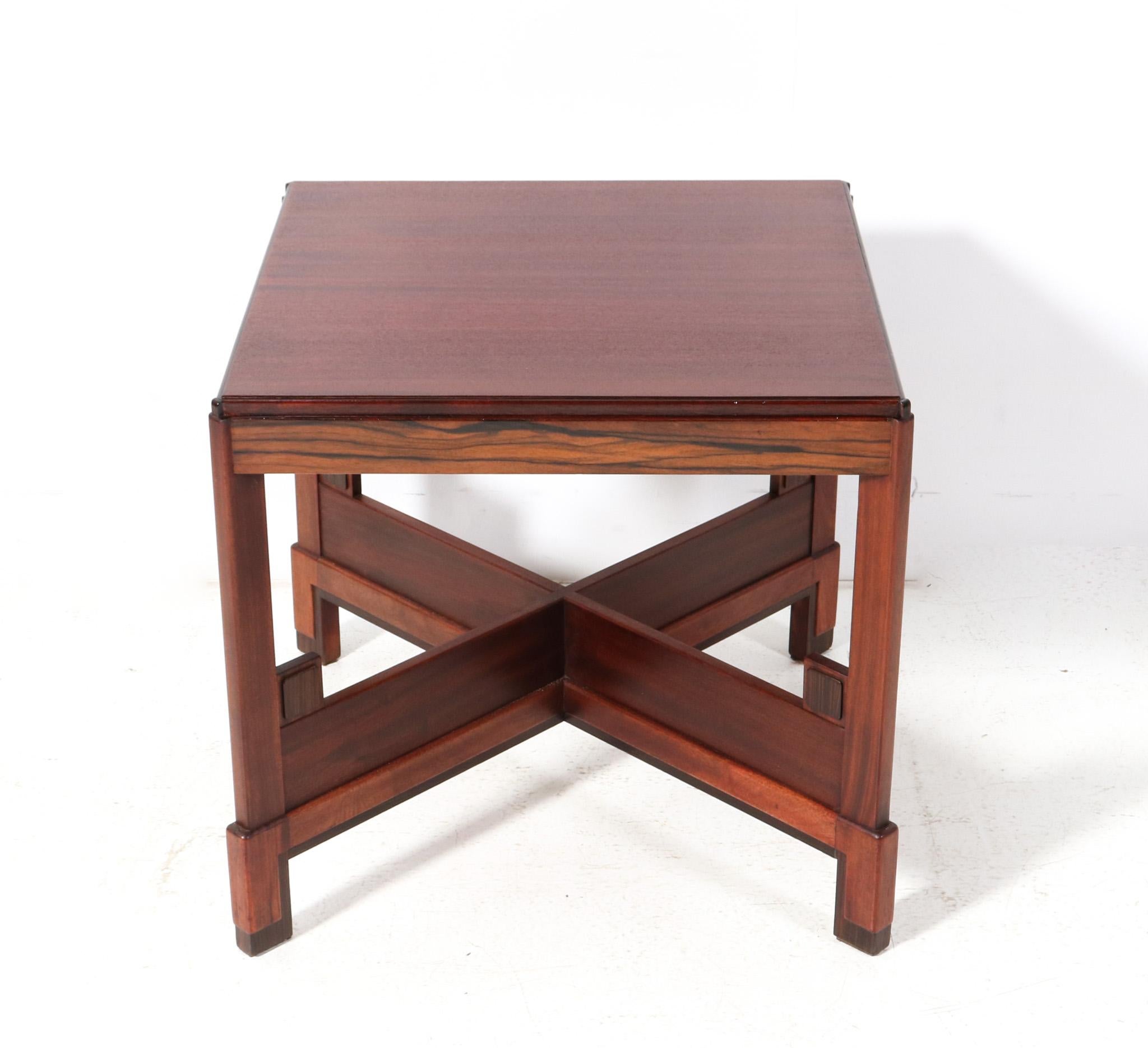 Mid-20th Century Walnut Art Deco Modernist Coffee table or Cocktail table, 1920s For Sale