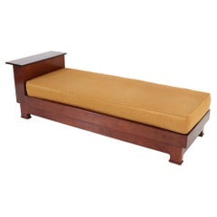 Antique Walnut Art Deco Modernist Day Bed or Sofa, 1920s