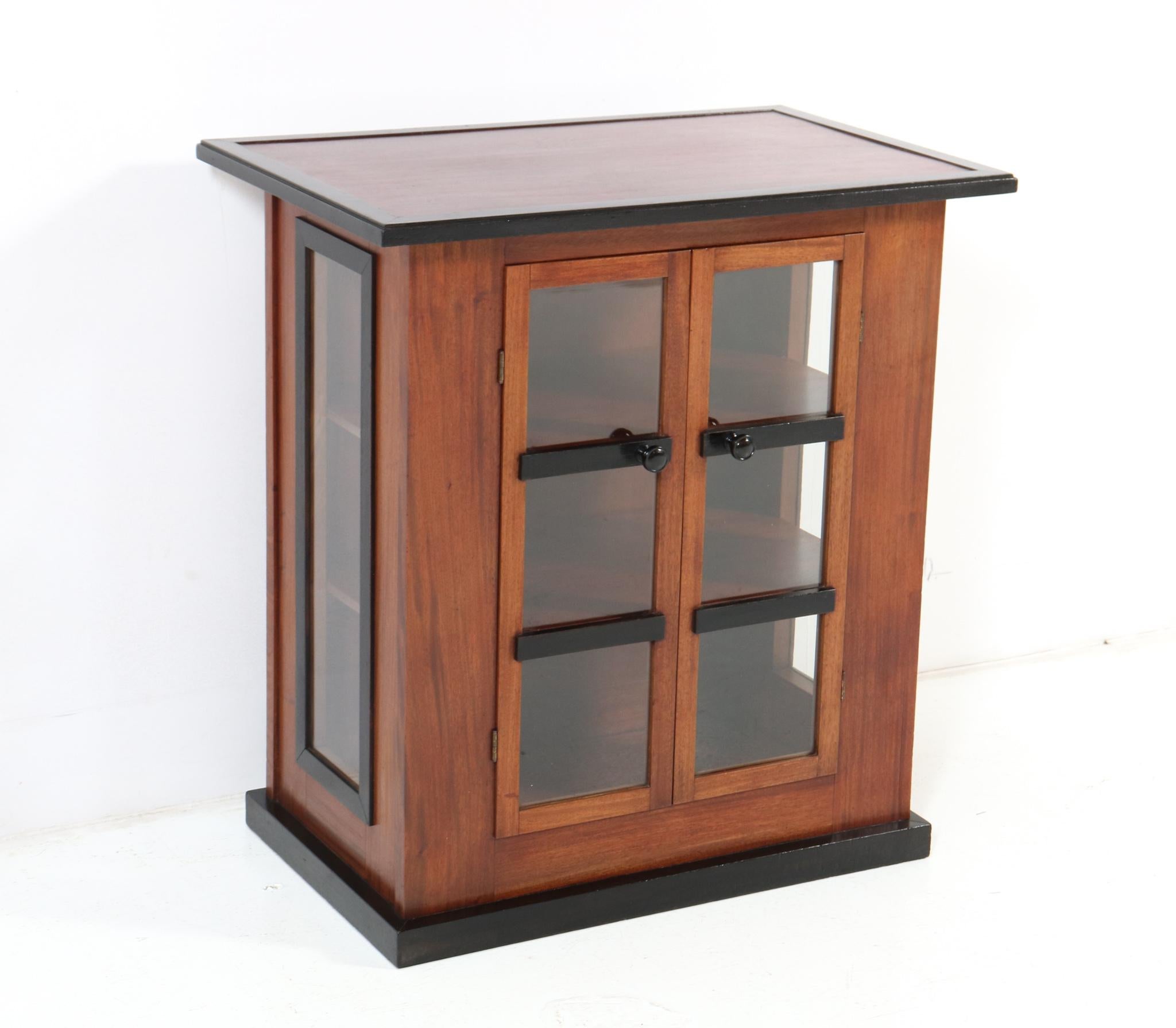 Early 20th Century Walnut Art Deco Modernist Tea Cabinet by Jan Brunott, 1920s For Sale