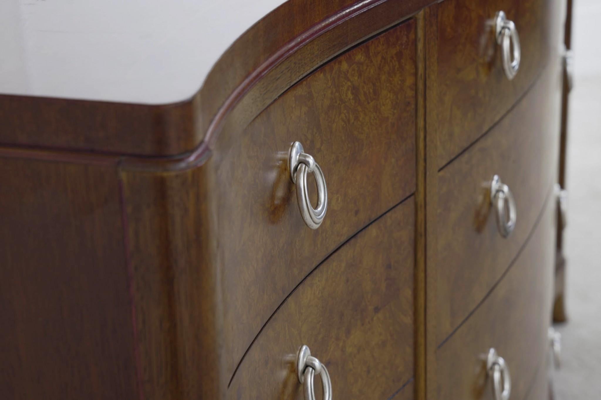 Credenza Art Deco in noce con cassettiera In condizioni buone in vendita a Potters Bar, GB