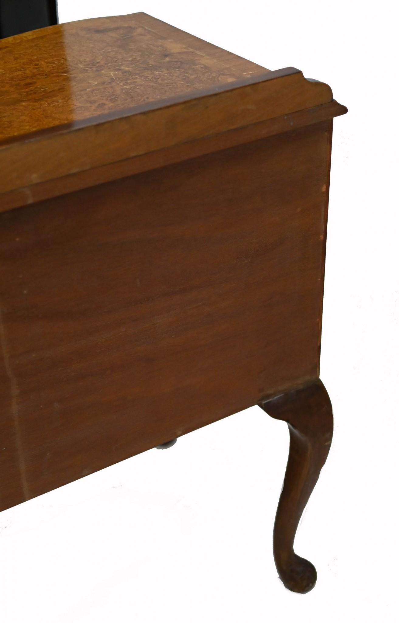 Walnut Art Deco Sideboard Epstein London Server In Good Condition For Sale In Potters Bar, GB