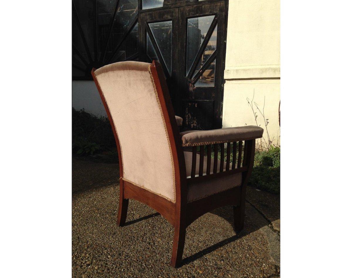 English Walnut Arts & Crafts Armchair with Pyramidal Top Details & Curved Out Arms For Sale