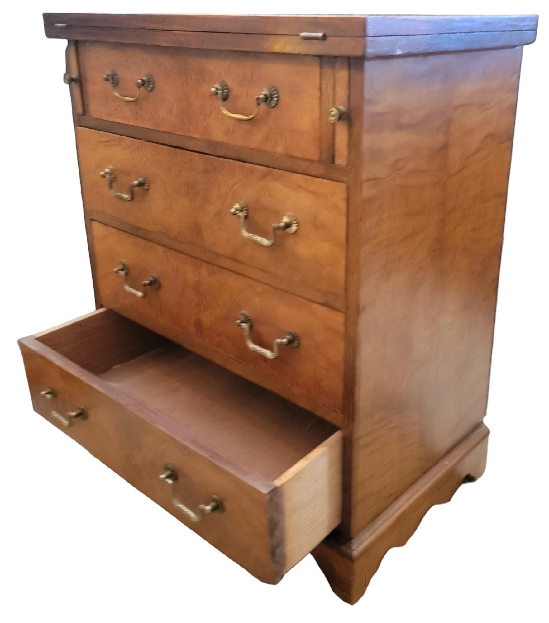 Walnut Bachelors Chest of Drawers with Brass Handles  For Sale 10
