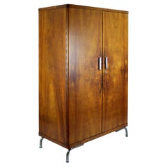 Armadio Bauhaus in noce con gambe cromate di Robert Slezák, Cecoslovacchia anni 
30