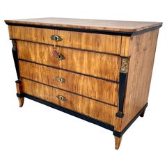 Walnut Biedermeier Chest of Drawers/Commode