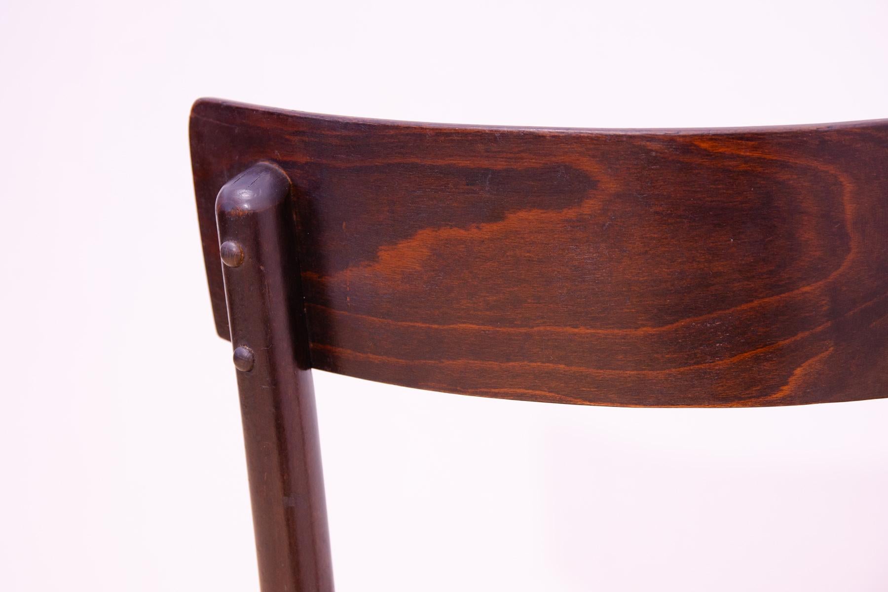 Walnut bistro chair THONET, Czechoslovakia, 1920´s 4