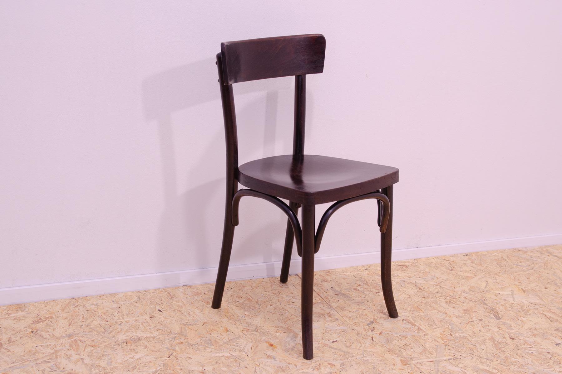 Bauhaus Walnut bistro chair THONET, Czechoslovakia, 1920´s
