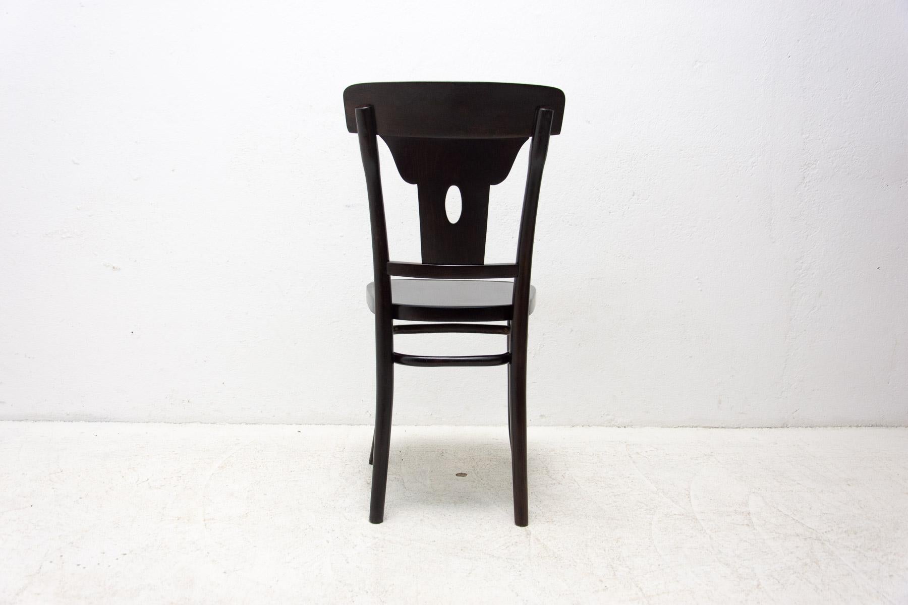 Wood Walnut Bistro Chair Thonet, Czechoslovakia, 1920s