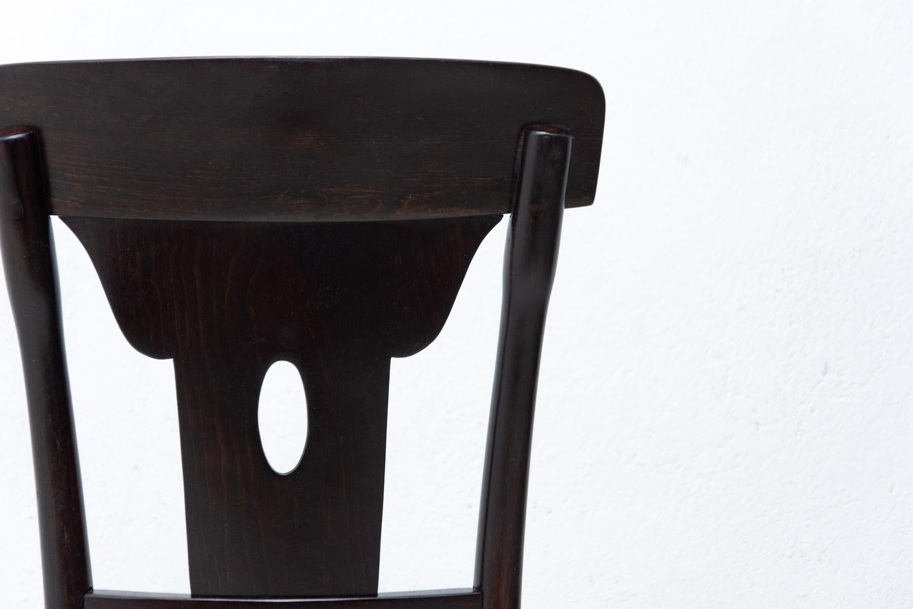 Walnut Bistro Chair Thonet, Czechoslovakia, 1920s 1