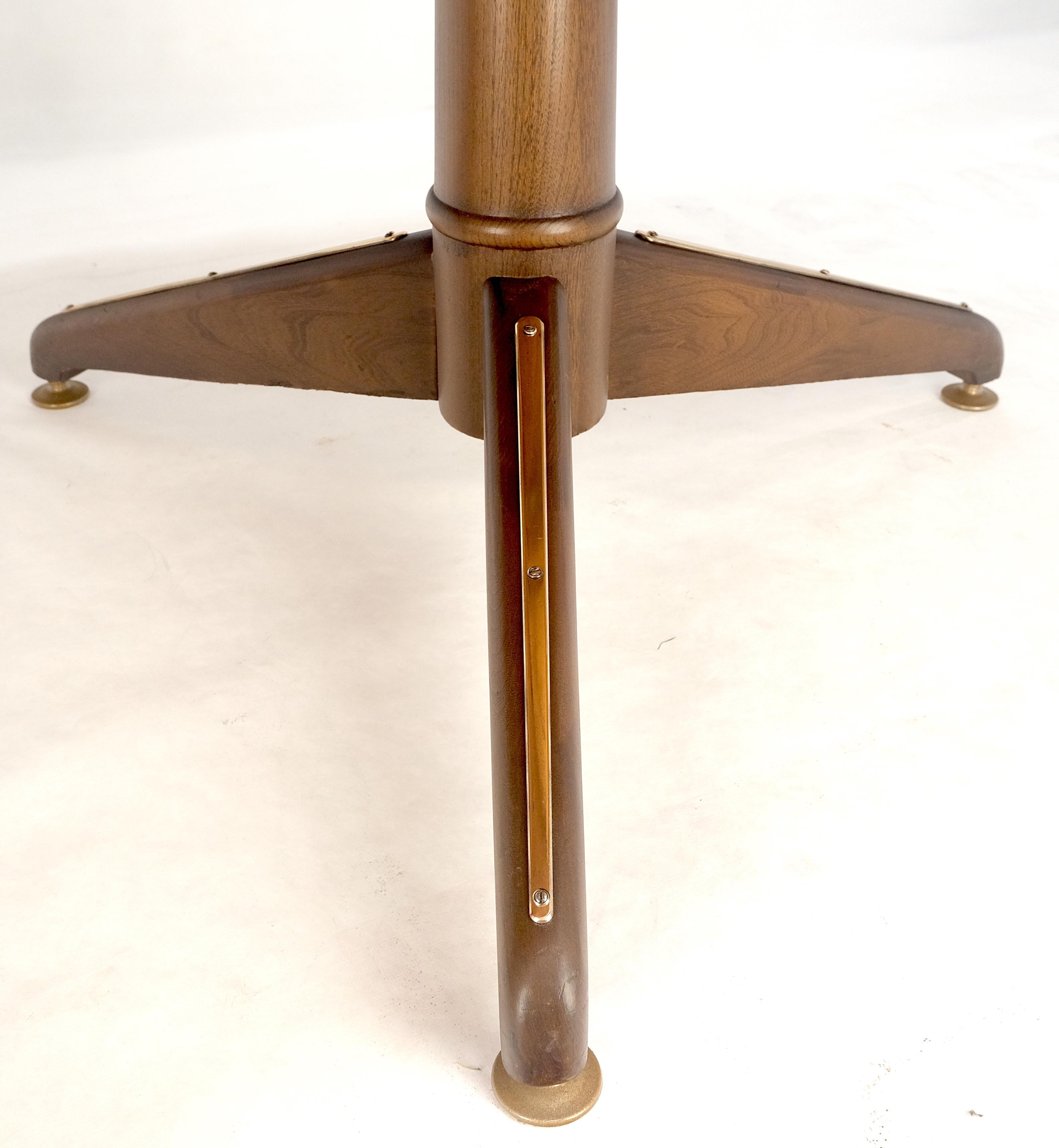 Walnut Boat Shape Double Tripod Bases One Extension Leaf Board Dining Table MINT
1 x 12in with an extended table length of 76in